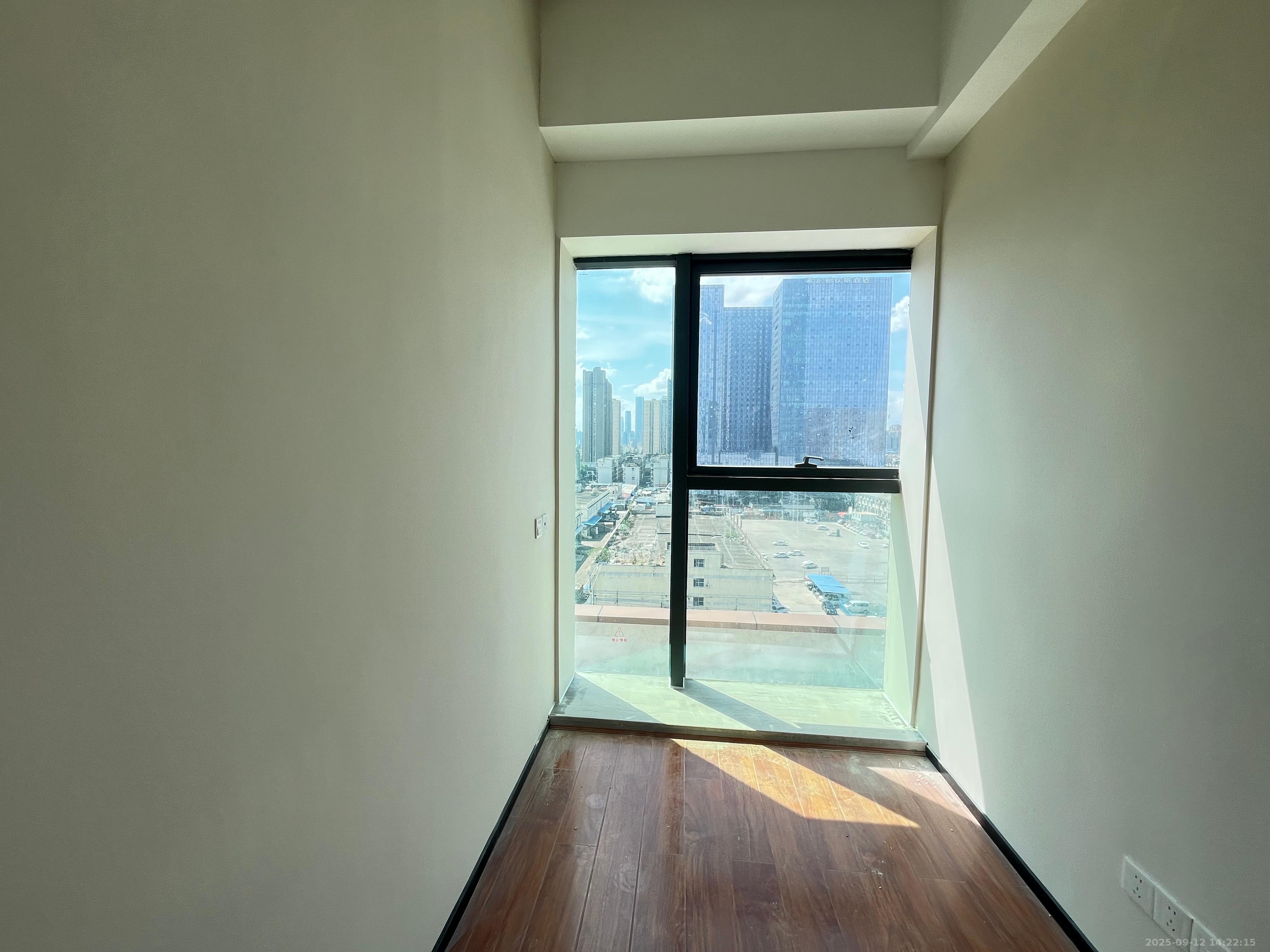 恒大珺悦府  2室1厅1卫    2500.0元/月室内图