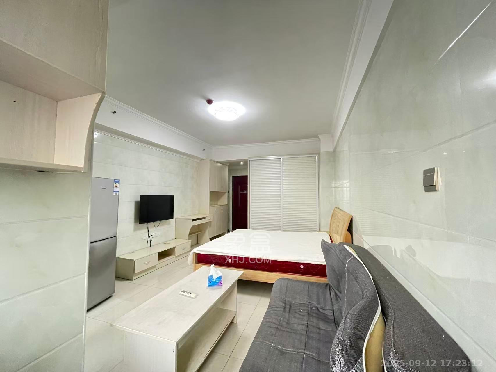 同鑫家园  1室1厅1卫    1300.0元/月室内图