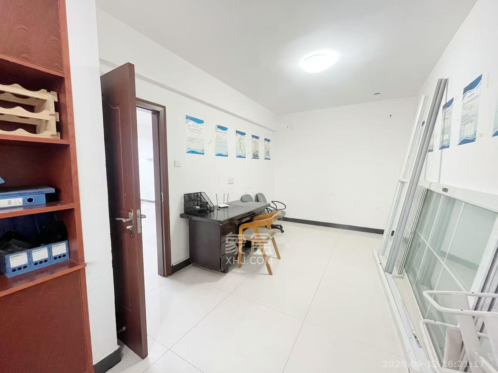 芙蓉蓉苑 1室1厅1卫 1800.0元/月 芙蓉蓉苑 1室1厅1卫 1800.0元/月室内图