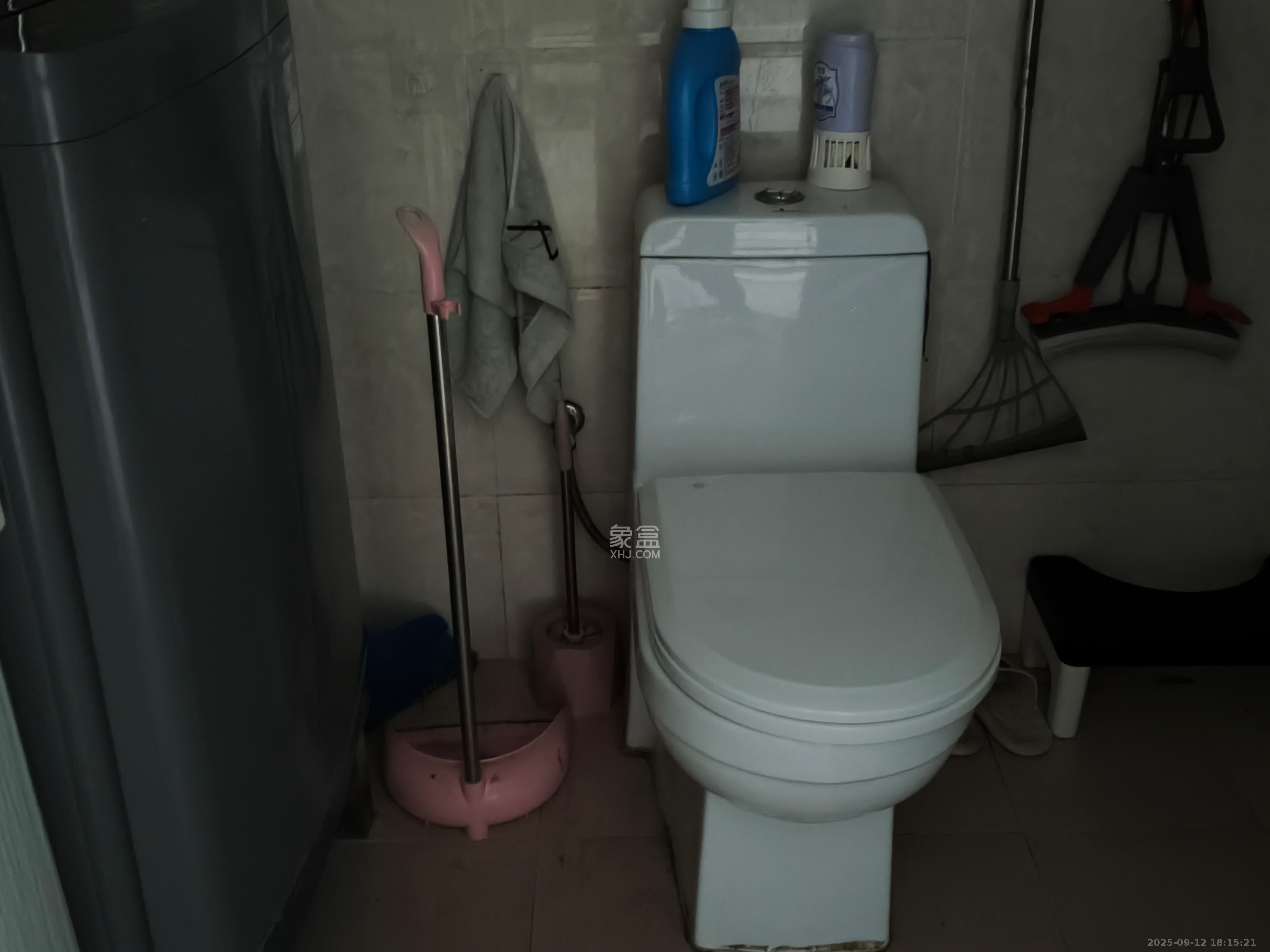 融圣国际  1室1厅1卫    1700.0元/月室内图