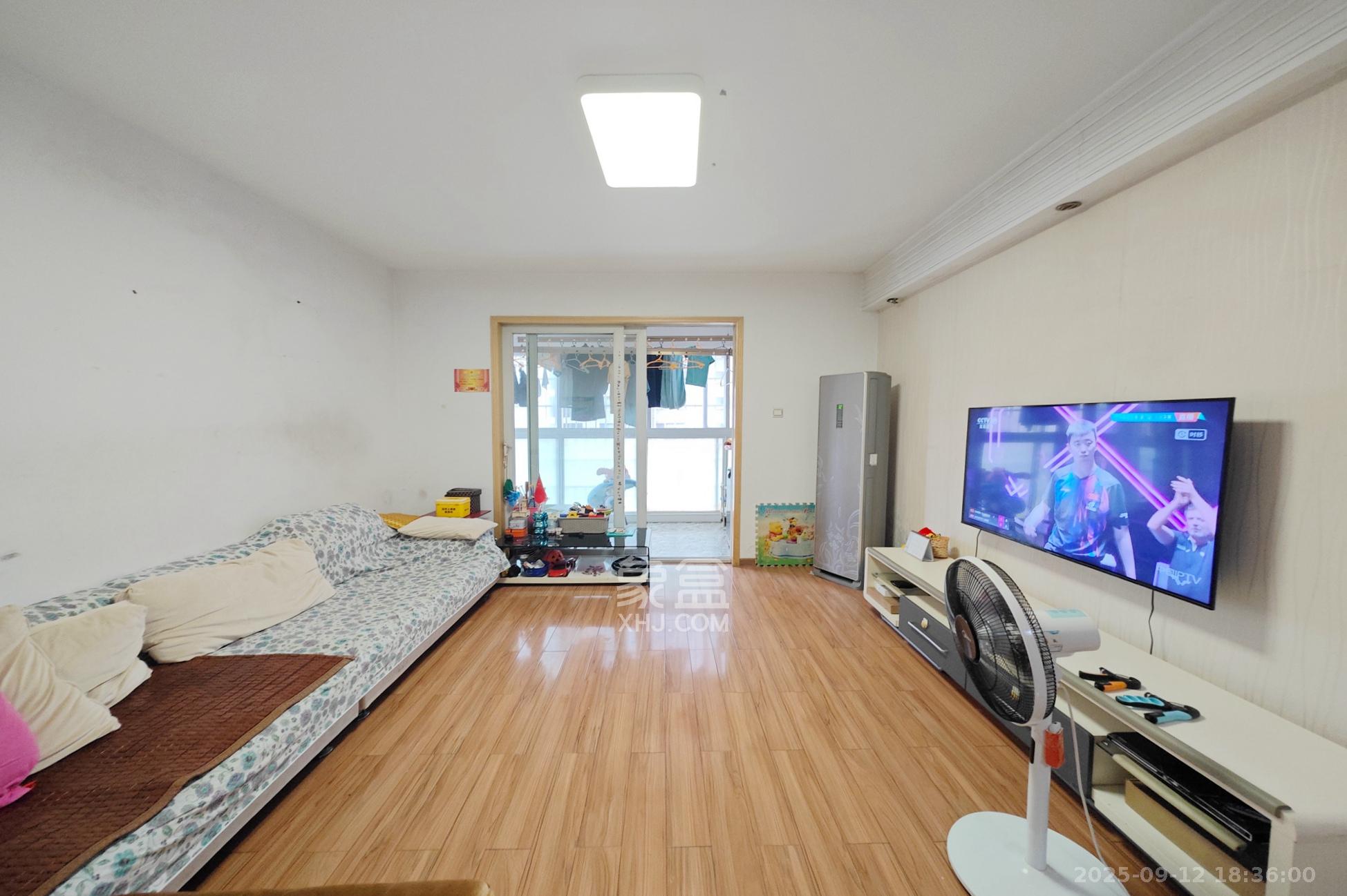 丽星景园  2室2厅1卫    68.8万客厅