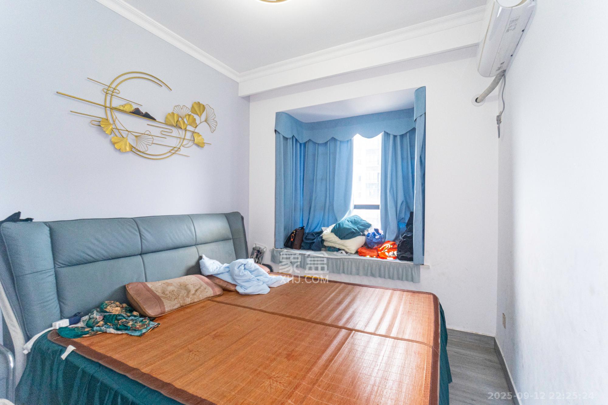 财汇新天地(财汇商务广场) 4室2厅2卫 88.8万 财汇新天地(财汇商务广场) 4室2厅2卫 88.8万卧室