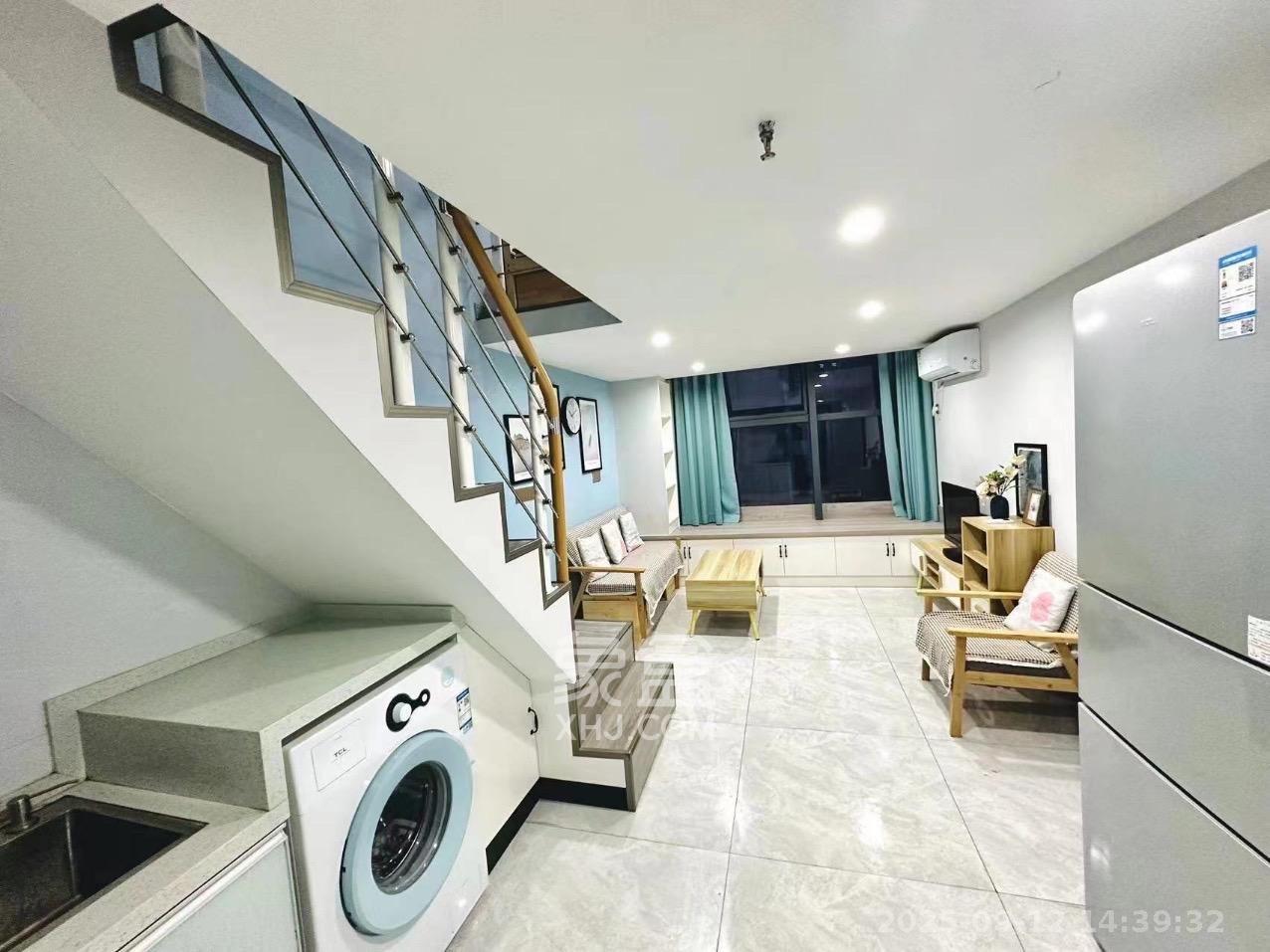 裕天国际商汇中心 1室0厅0卫 1400.0元/月 裕天国际商汇中心 1室0厅0卫 1400.0元/月室内图