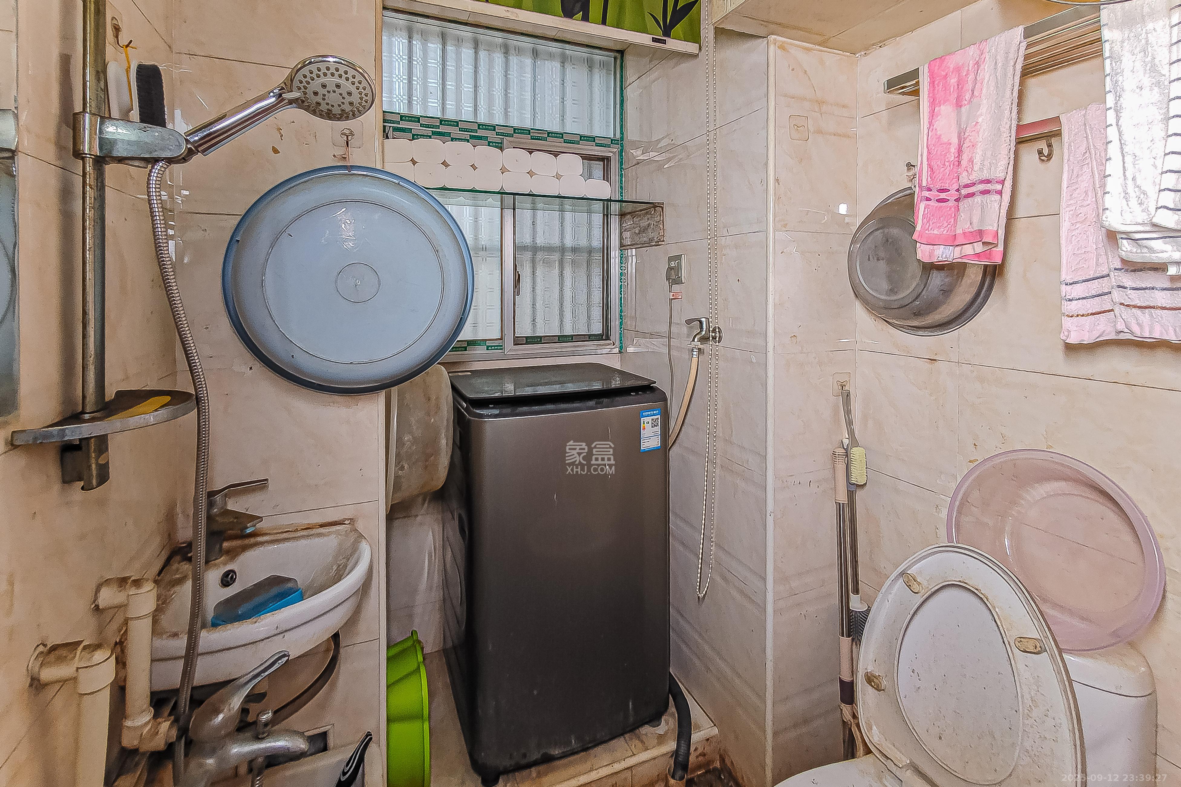 杏花苑 1室1厅1卫 26.0万 杏花苑 1室1厅1卫 26.0万卫生间