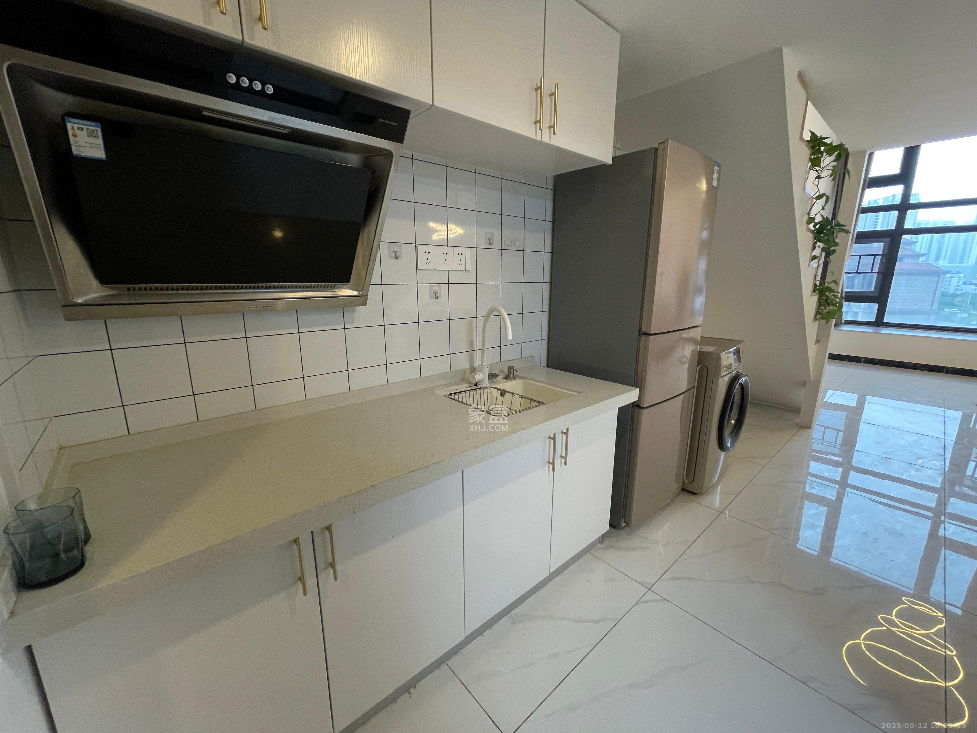 明昇壹城（明昇时代广场）三期  1室1厅1卫    2400.0元/月室内图