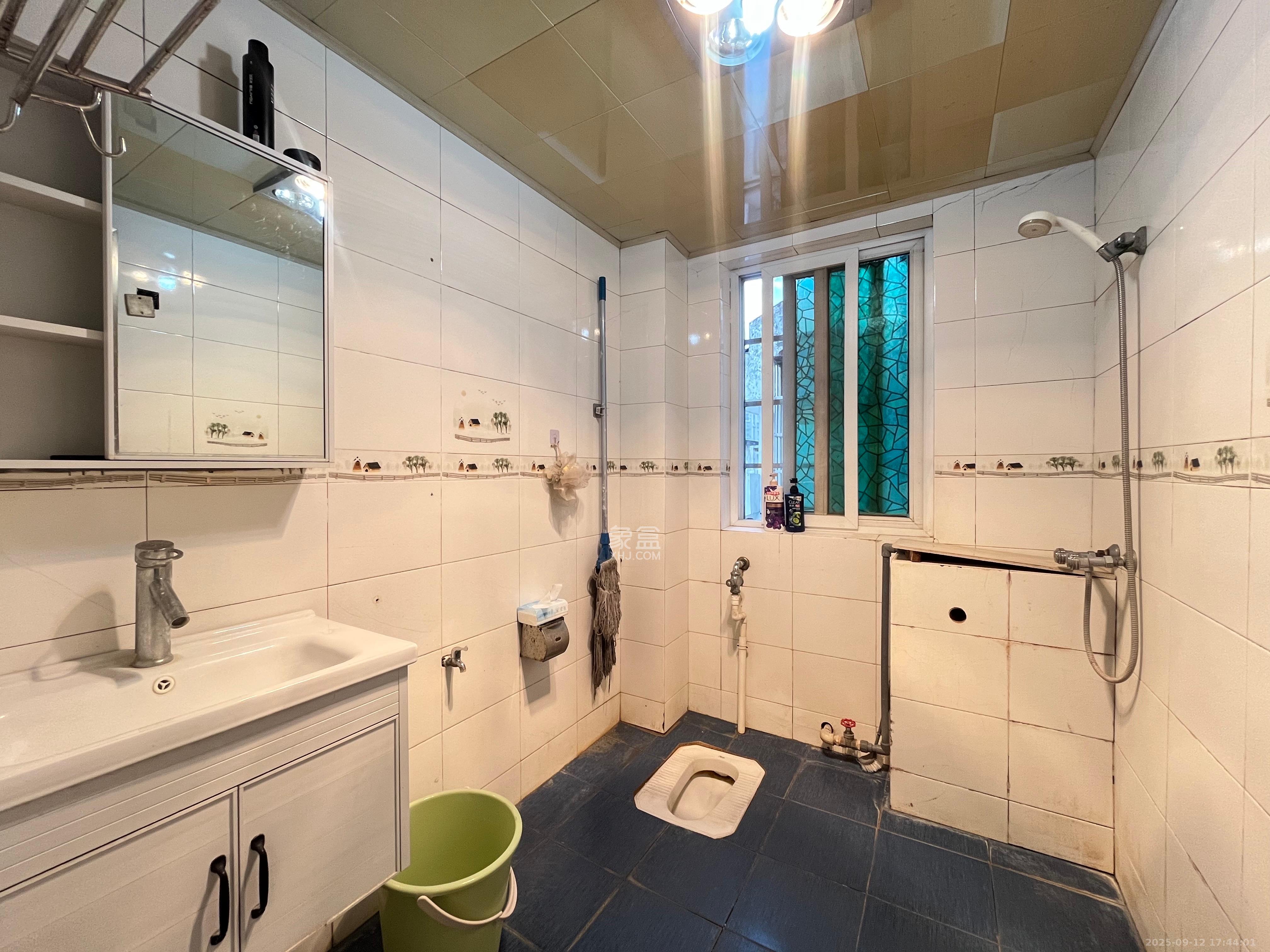 恩瑞麓山名园(龙王港小区) 2室2厅1卫 1750.0元/月 恩瑞麓山名园(龙王港小区) 2室2厅1卫 1750.0元/月室内图