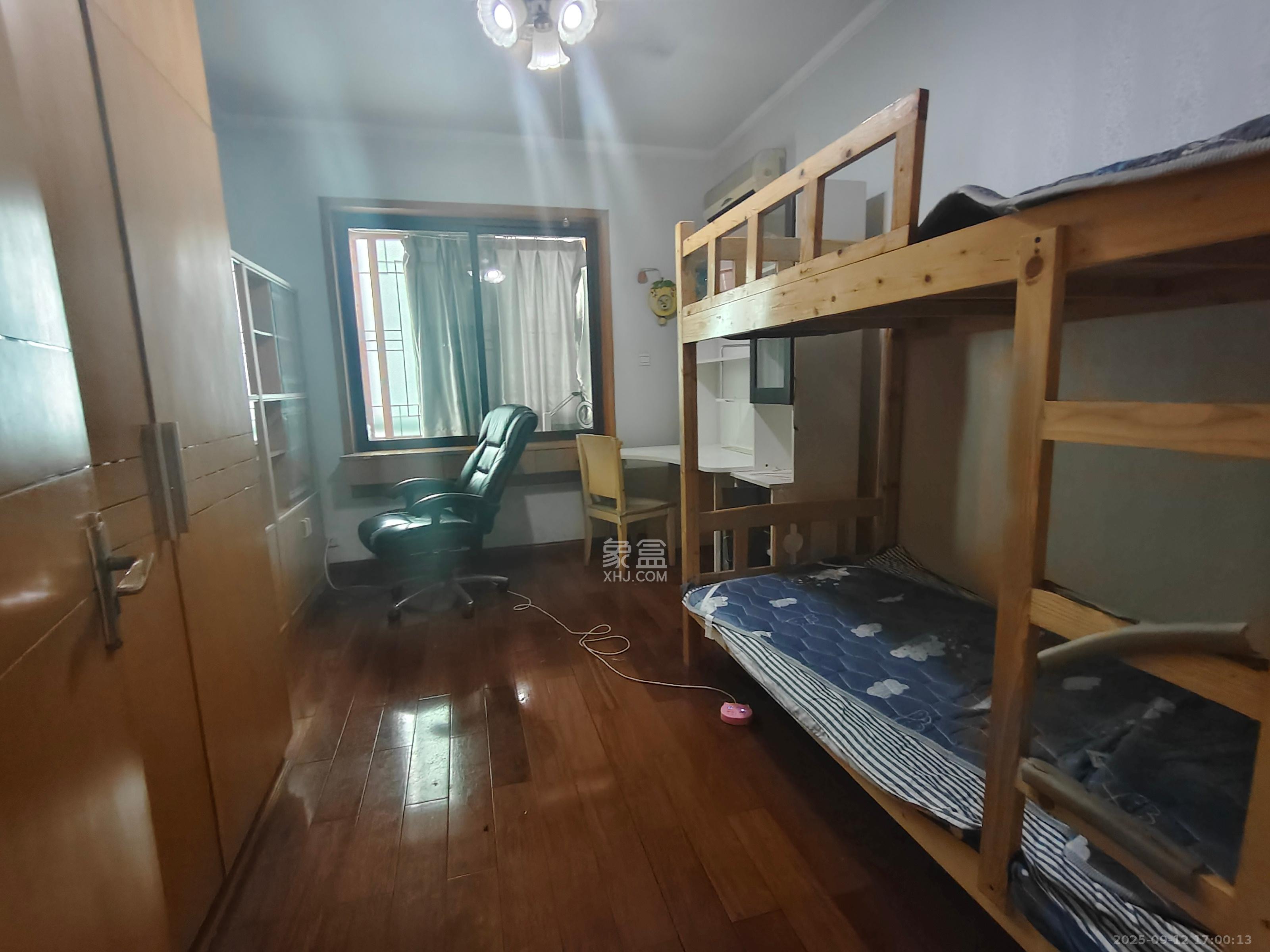 省建苑小区 4室1厅1卫 3200.0元/月 省建苑小区 4室1厅1卫 3200.0元/月室内图