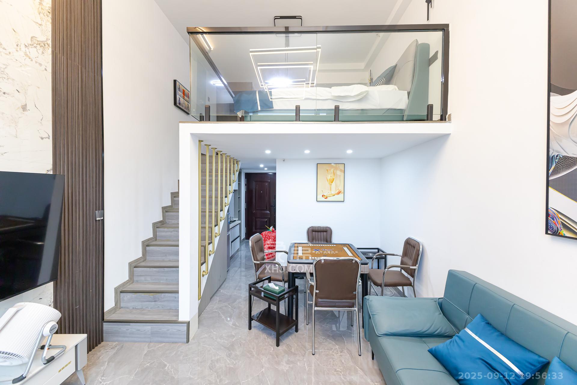 卡地亚公寓  2室1厅1卫    35.0万客厅