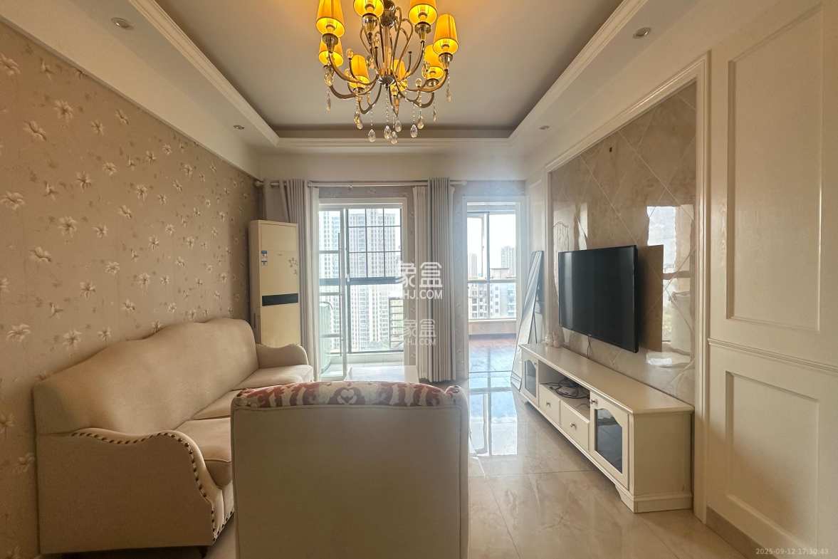 COCO蜜城 3室2厅1卫 2500.0元/月 COCO蜜城 3室2厅1卫 2500.0元/月室内图