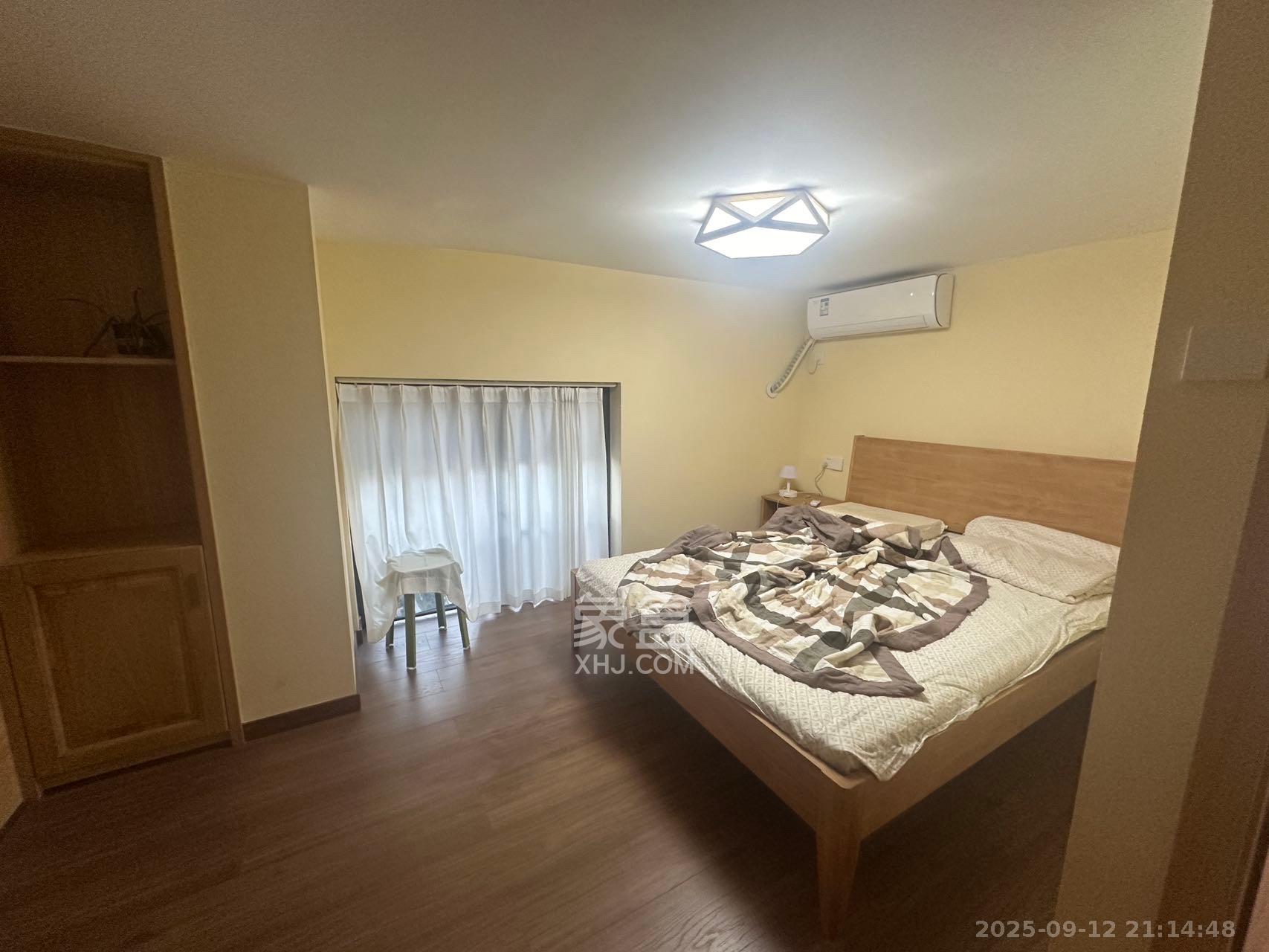 世茂璀璨天城公寓  3室2厅2卫    2800.0元/月室内图