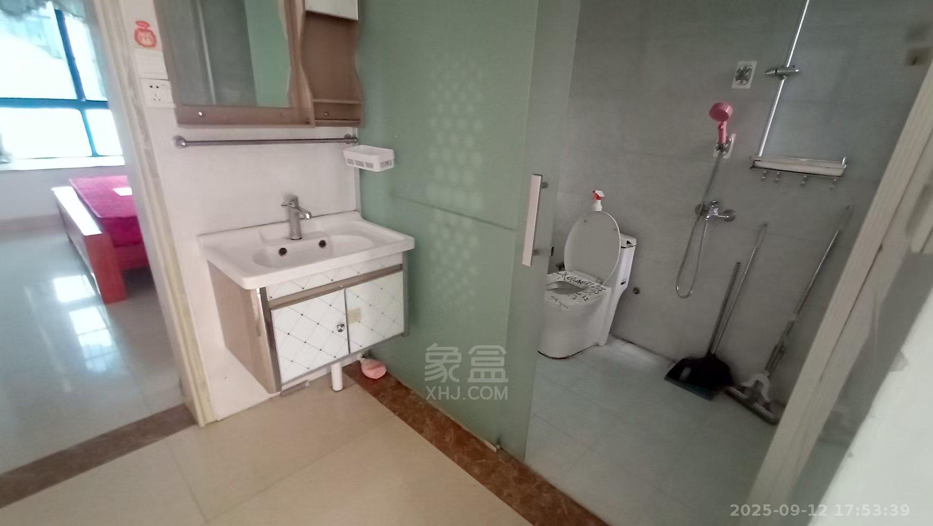 百江花园 2室2厅1卫 1300.0元/月 百江花园 2室2厅1卫 1300.0元/月室内图