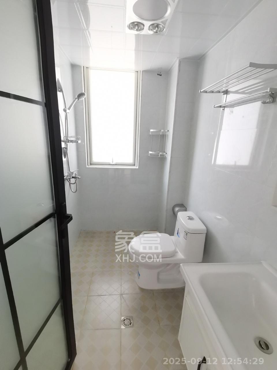 北辰三角洲E7区 3室2厅2卫 3800.0元/月 北辰三角洲E7区 3室2厅2卫 3800.0元/月室内图