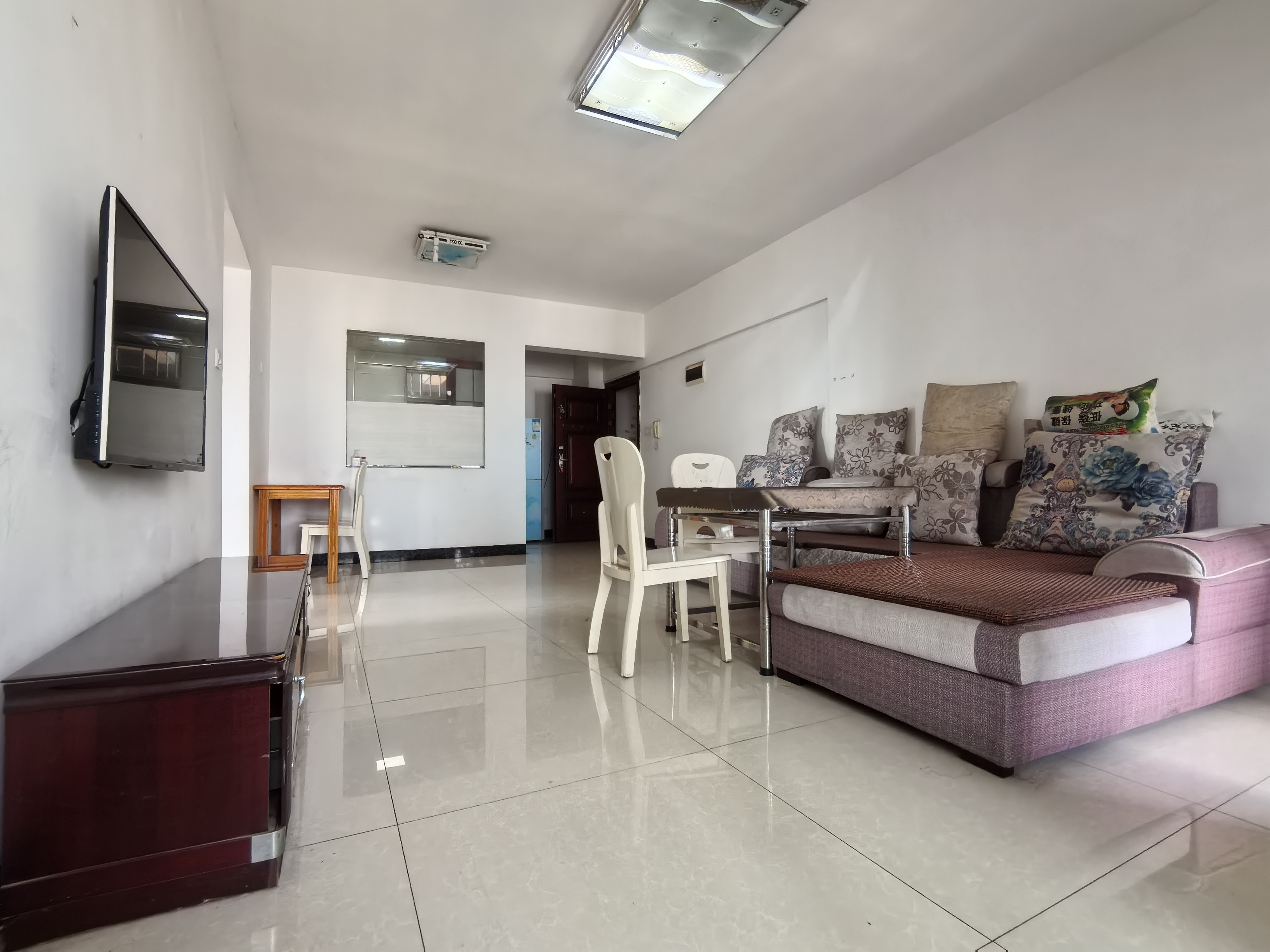 龙泰上品 1室0厅0卫 1500.0元/月 龙泰上品 1室0厅0卫 1500.0元/月室内图