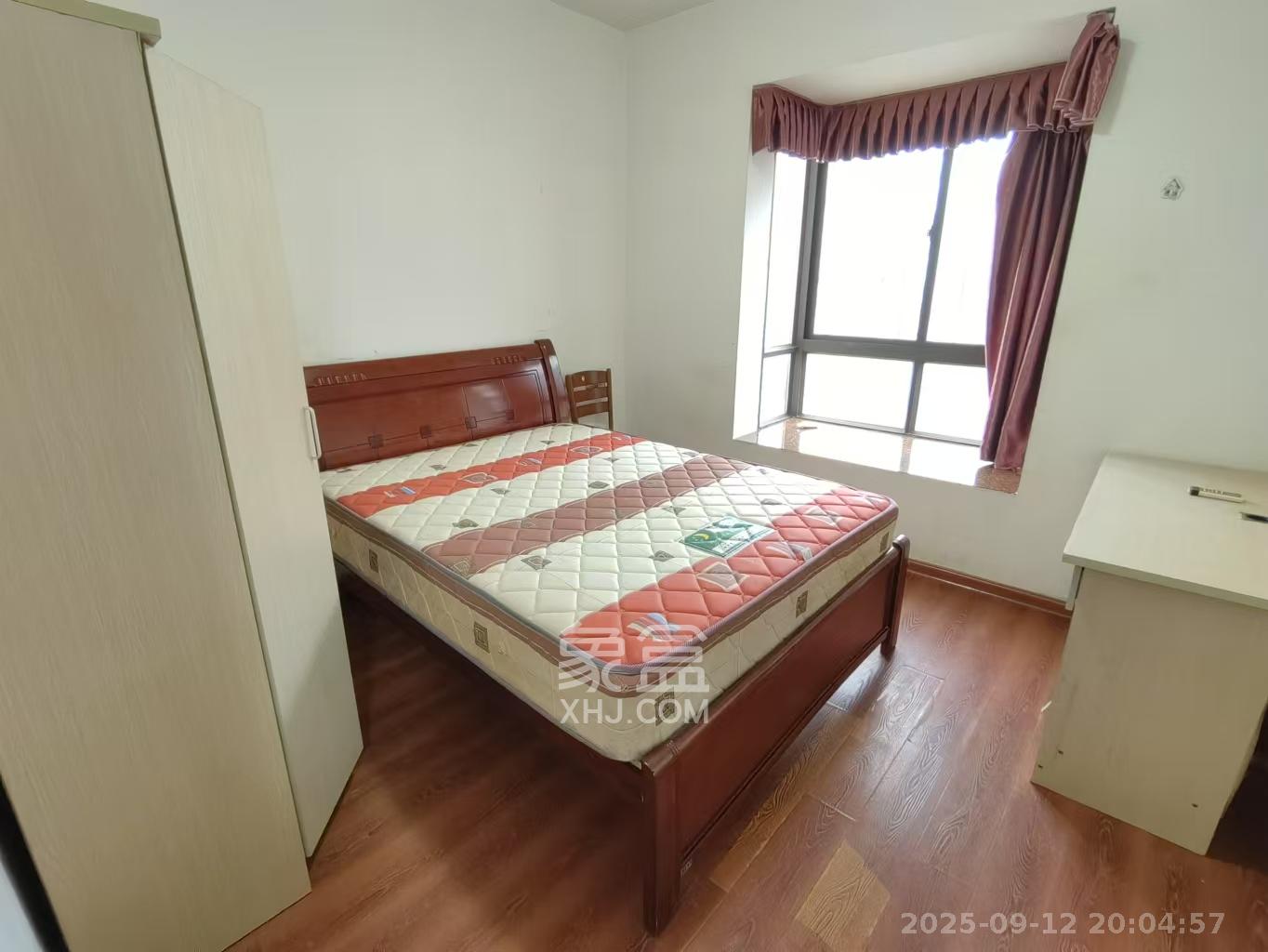 钱隆樽品(一、二、三期)  3室2厅2卫    1900.0元/月室内图