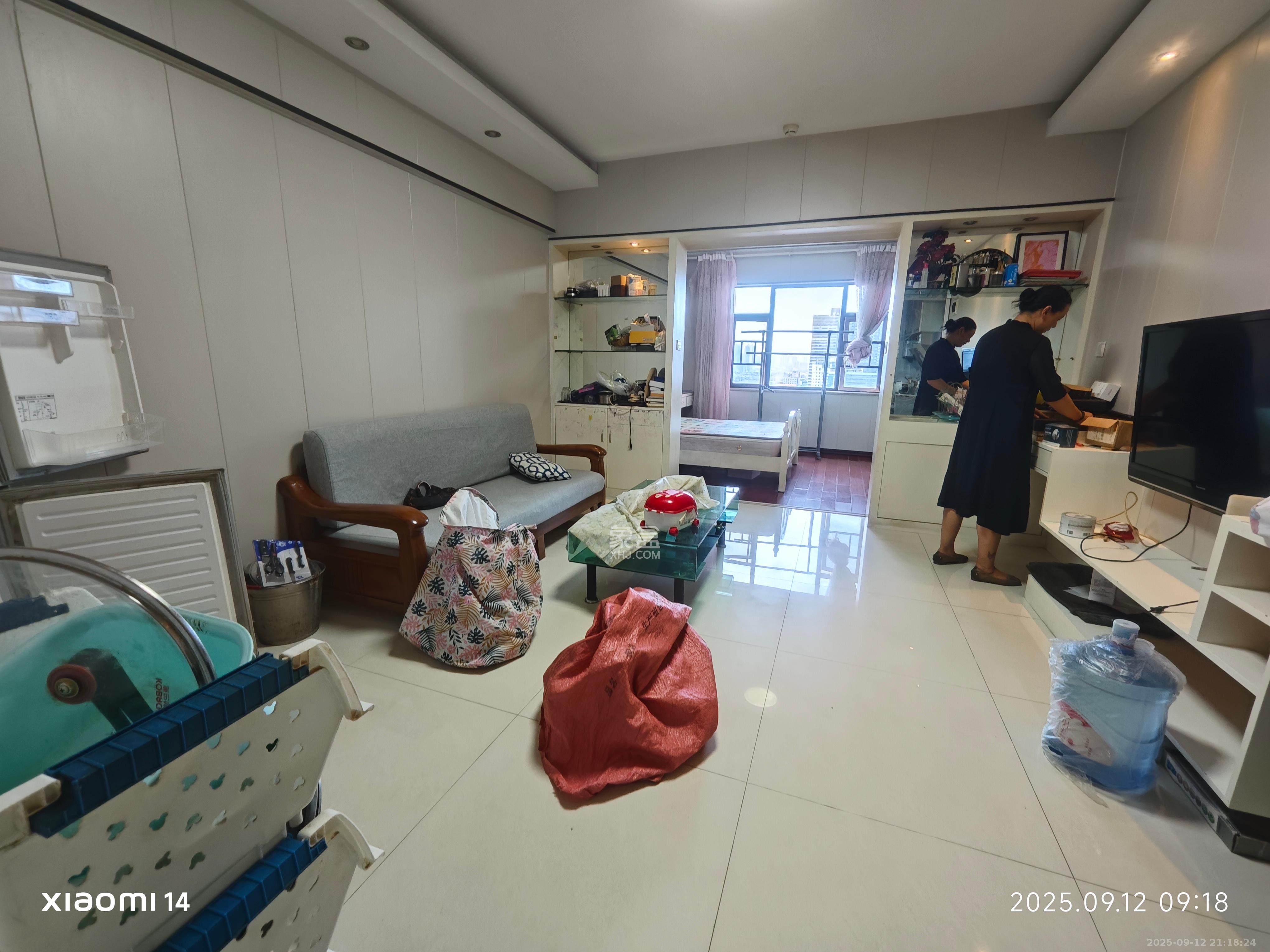 越界(天佑国际大厦) 1室1厅1卫 1800.0元/月 越界(天佑国际大厦) 1室1厅1卫 1800.0元/月室内图