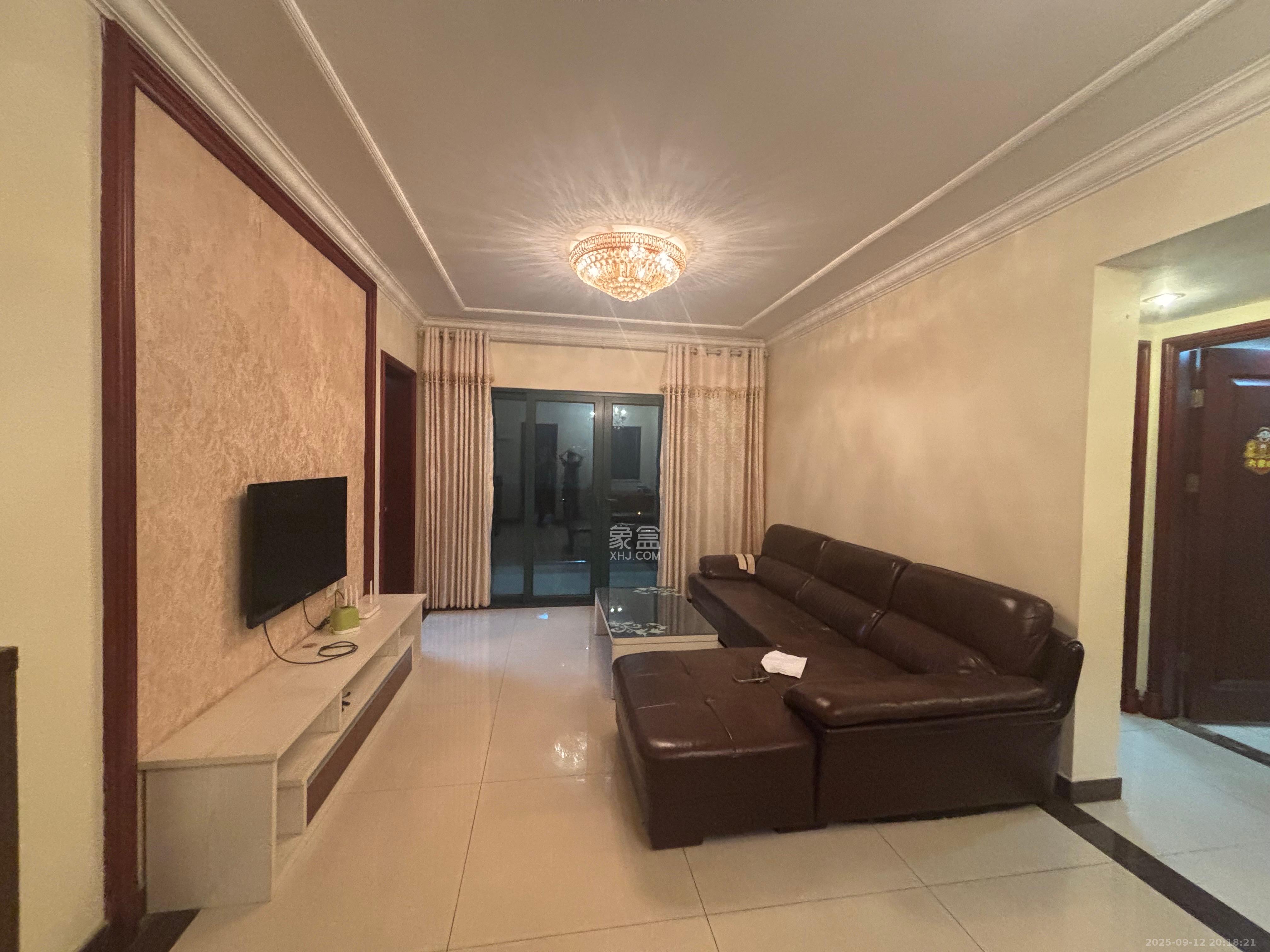 恒大华府 3室2厅1卫 2400.0元/月 恒大华府 3室2厅1卫 2400.0元/月室内图