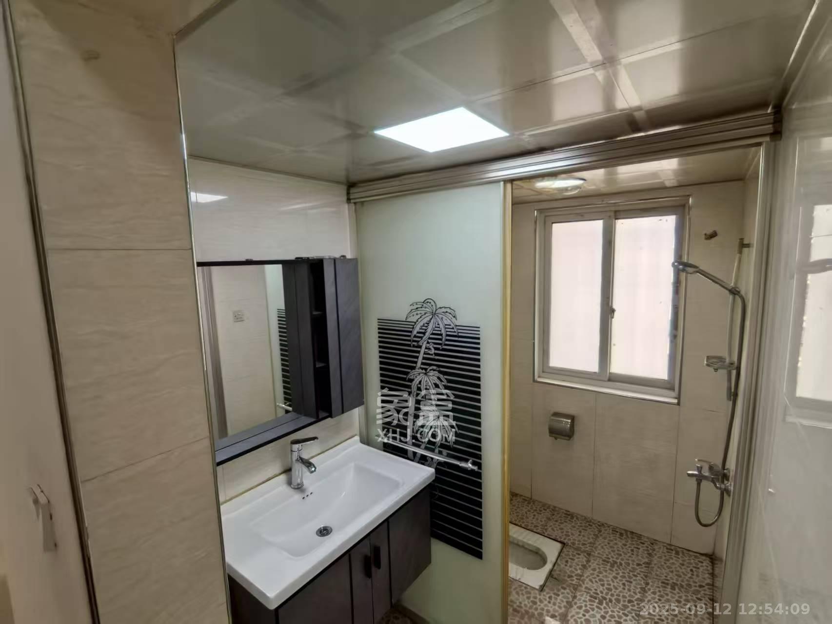 筑梦佳园 4室2厅1卫 1800.0元/月 筑梦佳园 4室2厅1卫 1800.0元/月室内图