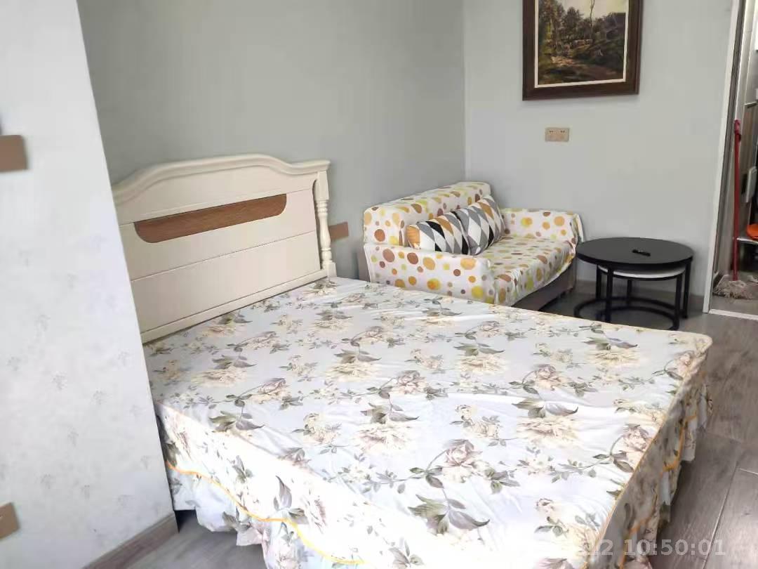 绿地之窗   31.64㎡      1000.0元/月