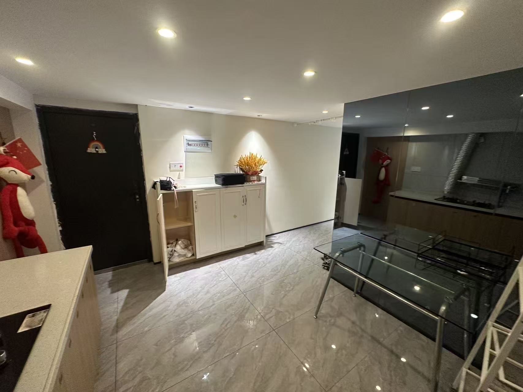 榆海大厦 2室1厅1卫 2000.0元/月 榆海大厦 2室1厅1卫 2000.0元/月室内图