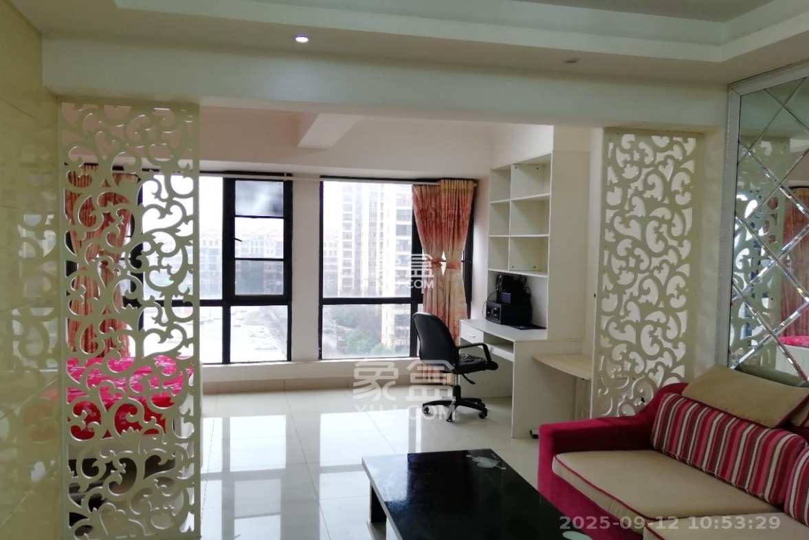 中建芙蓉工社 1室1厅1卫 1700.00元/月 中建芙蓉工社 1室1厅1卫 1700.00元/月室内图