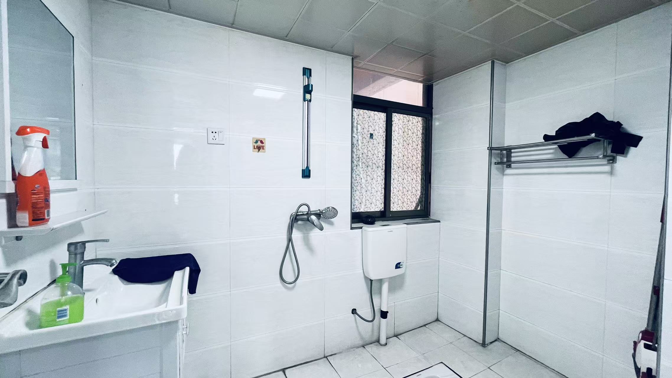 金源大厦 3室2厅1卫 1800.0元/月 金源大厦 3室2厅1卫 1800.0元/月室内图