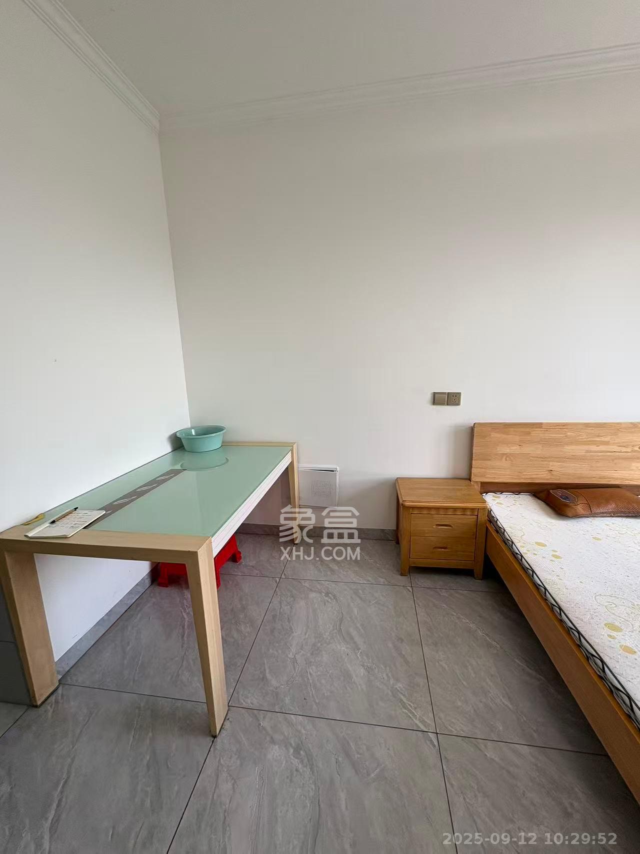 君合新城玺樾  1室1厅1卫    1100.0元/月 君合新城玺樾  1室1厅1卫    1100.0元/月室内图1