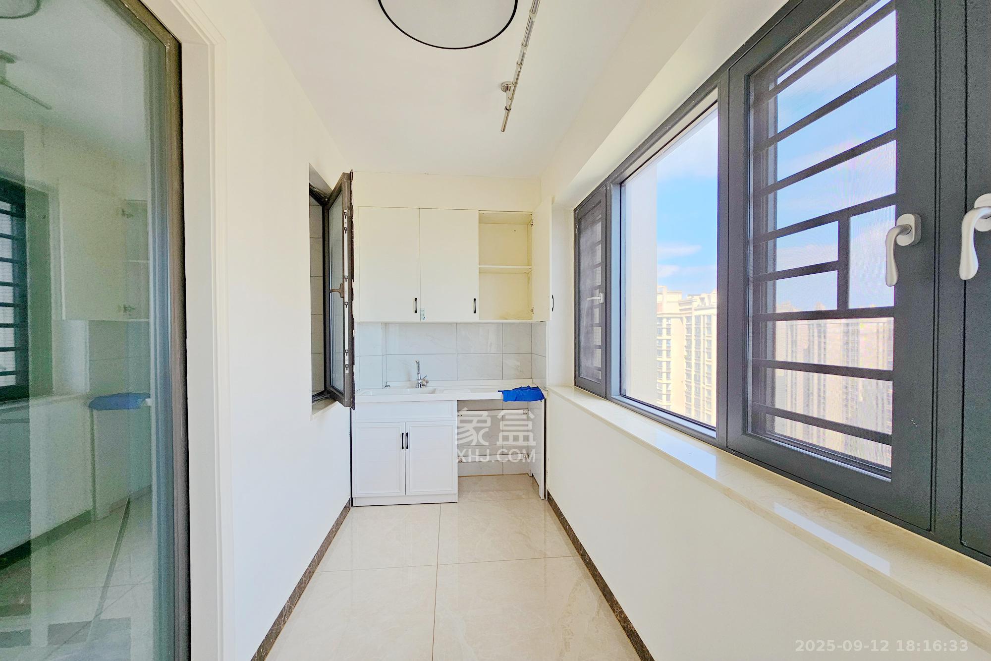 阳光城尚东湾青云苑  3室2厅2卫    110.0万 阳光城尚东湾青云苑  3室2厅2卫    110.0万阳台