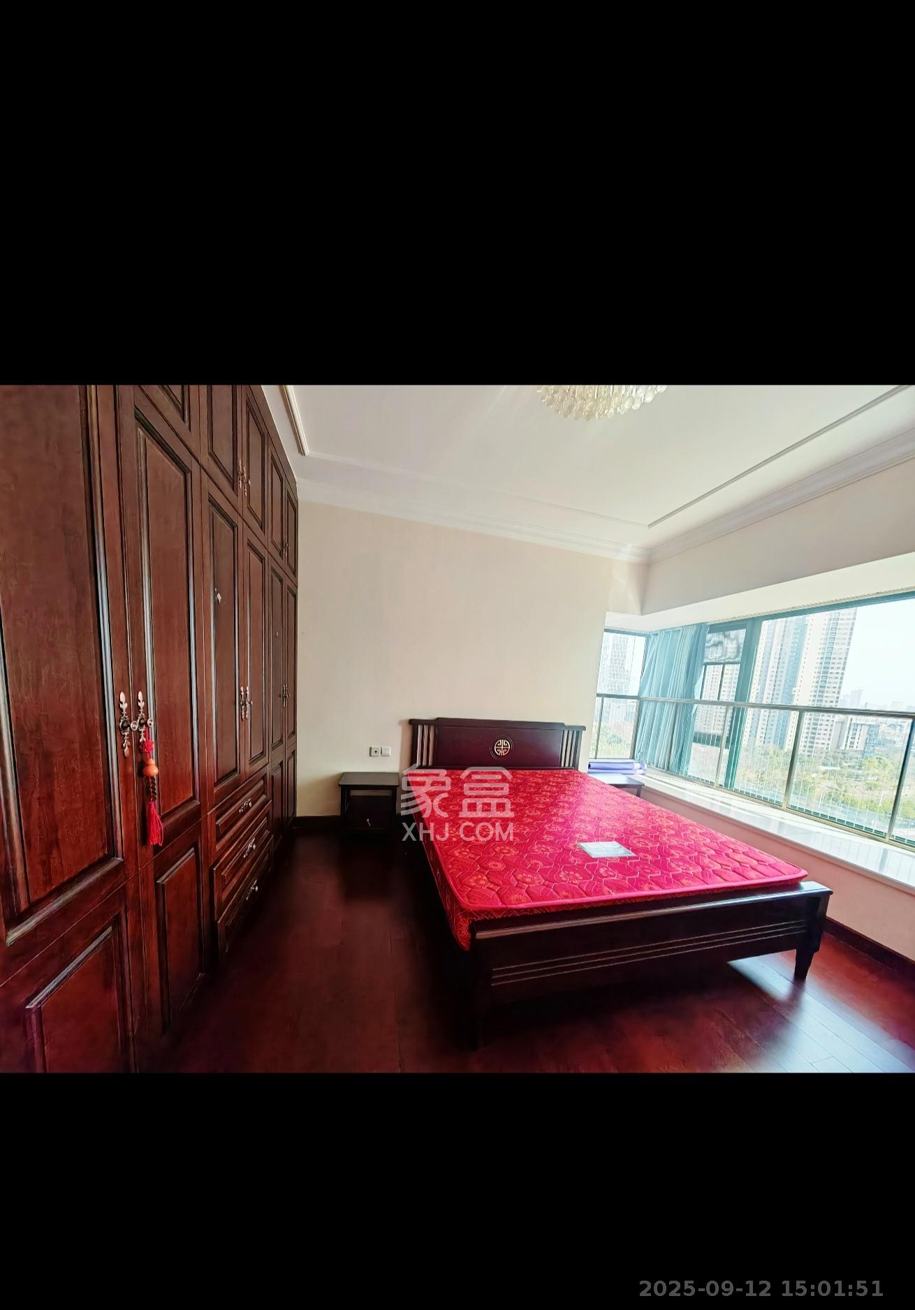 恒大御景湾  3室2厅2卫    3500.0元/月 恒大御景湾  3室2厅2卫    3500.0元/月室内图