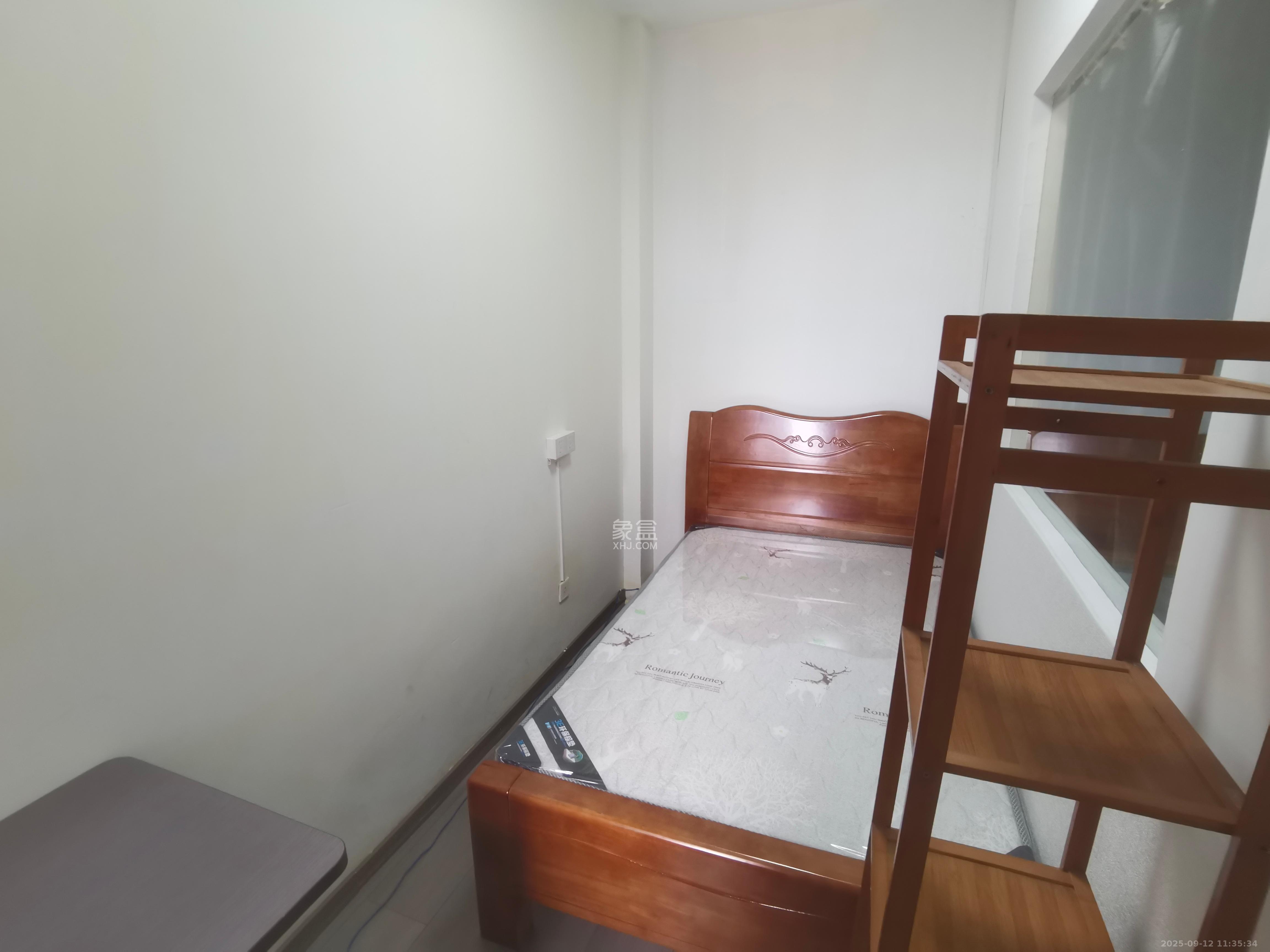 宏泽佳园  1室1厅1卫    2200.0元/月室内图