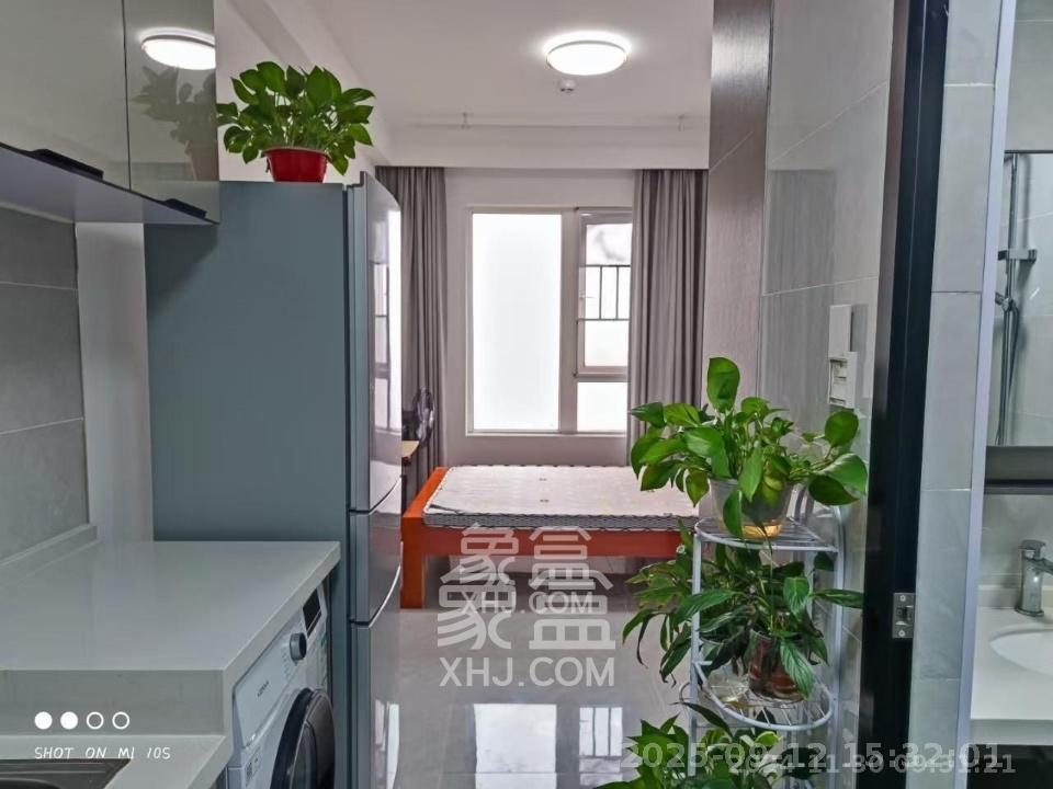 保利香槟国际 1室1厅1卫 1100.0元/月 保利香槟国际 1室1厅1卫 1100.0元/月室内图