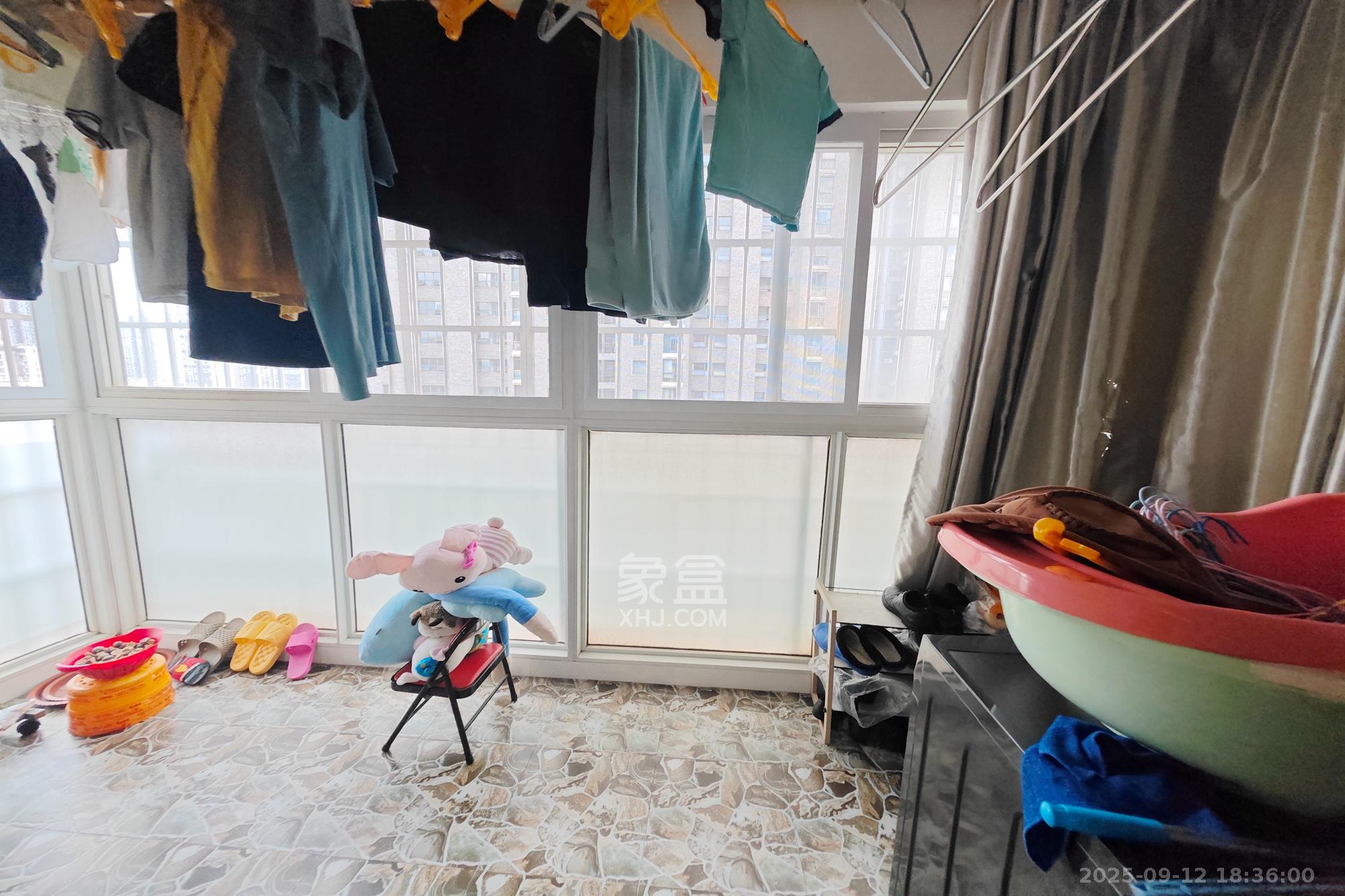 丽星景园  2室2厅1卫    68.8万阳台