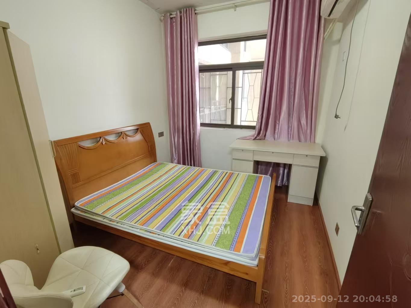 钱隆樽品(一、二、三期) 3室2厅2卫 1900.0元/月 钱隆樽品(一、二、三期) 3室2厅2卫 1900.0元/月室内图