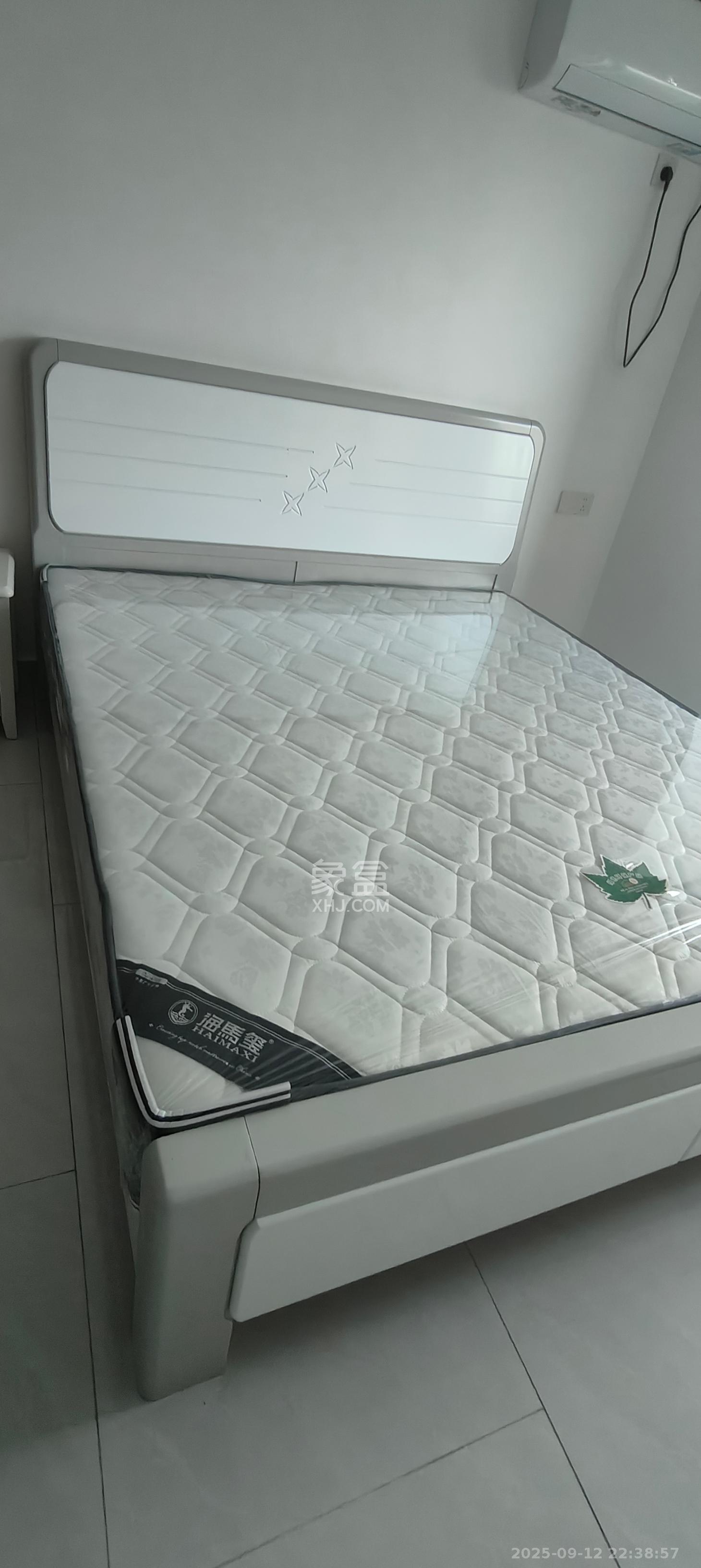 新城朗隽大都会 1室1厅1卫 1000.0元/月 新城朗隽大都会 1室1厅1卫 1000.0元/月室内图