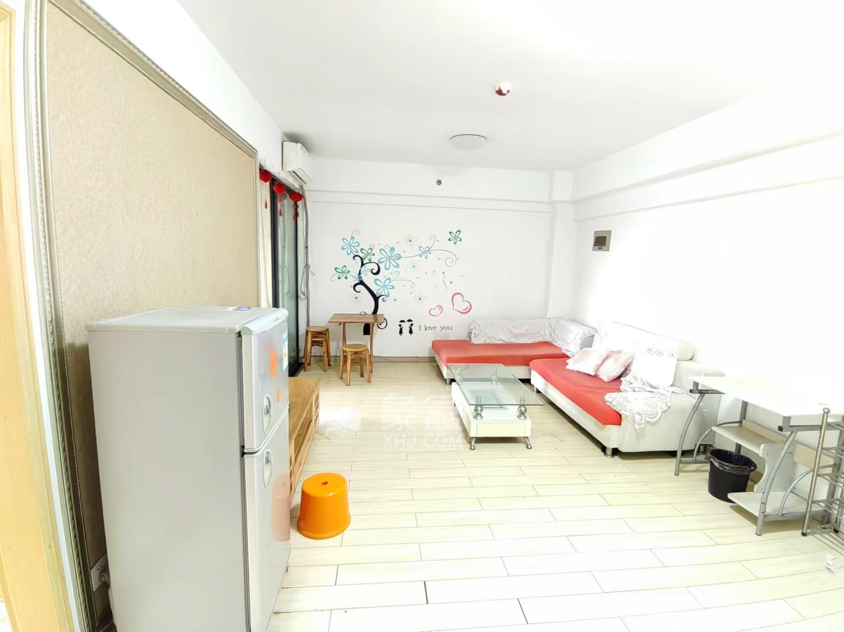 中信文化广场(中信新城二期)  2室2厅1卫    1500.0元/月 中信文化广场(中信新城二期)  2室2厅1卫    1500.0元/月室内图