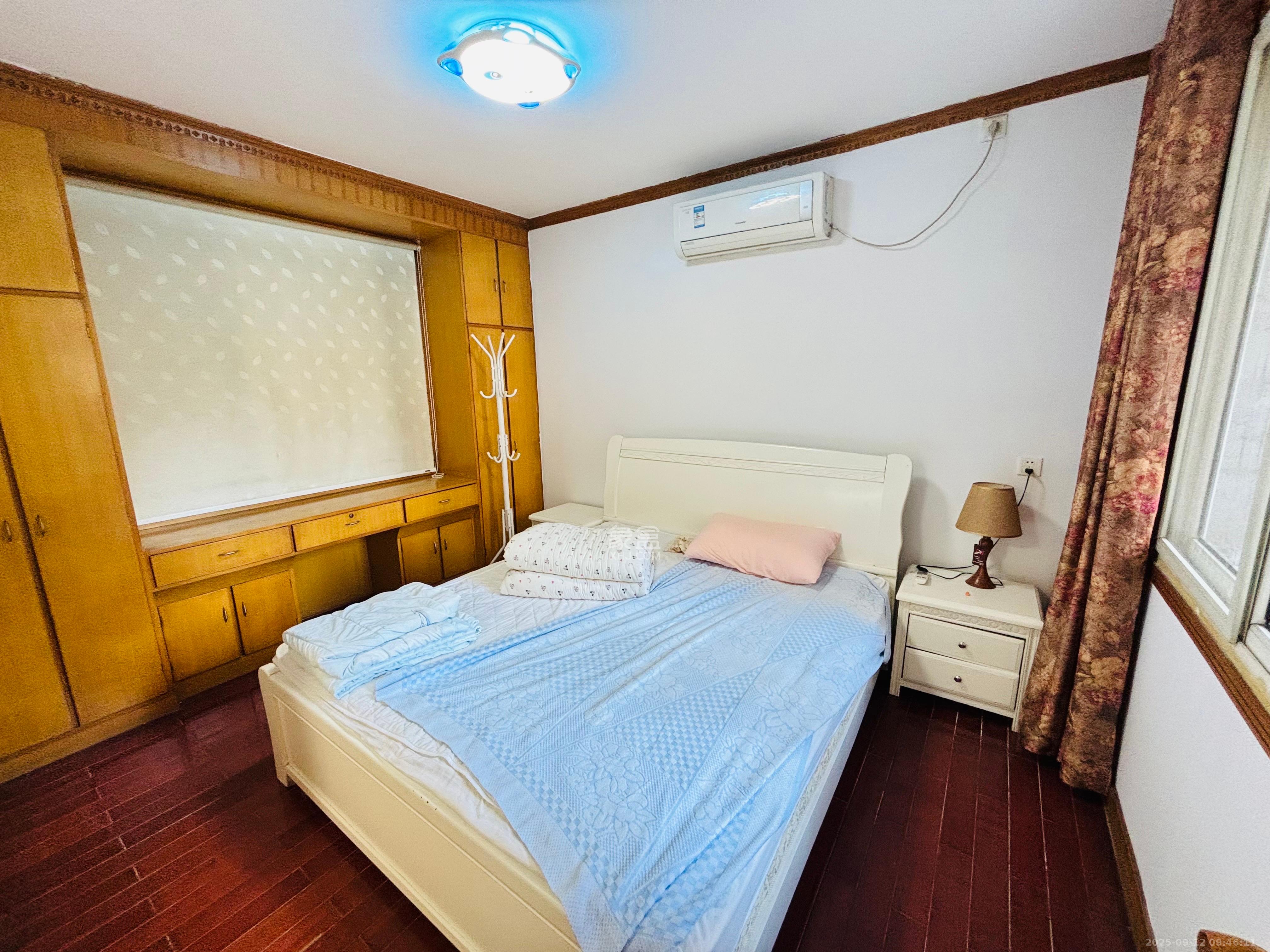 城南花苑 2室2厅2卫 2200.0元/月 城南花苑 2室2厅2卫 2200.0元/月室内图