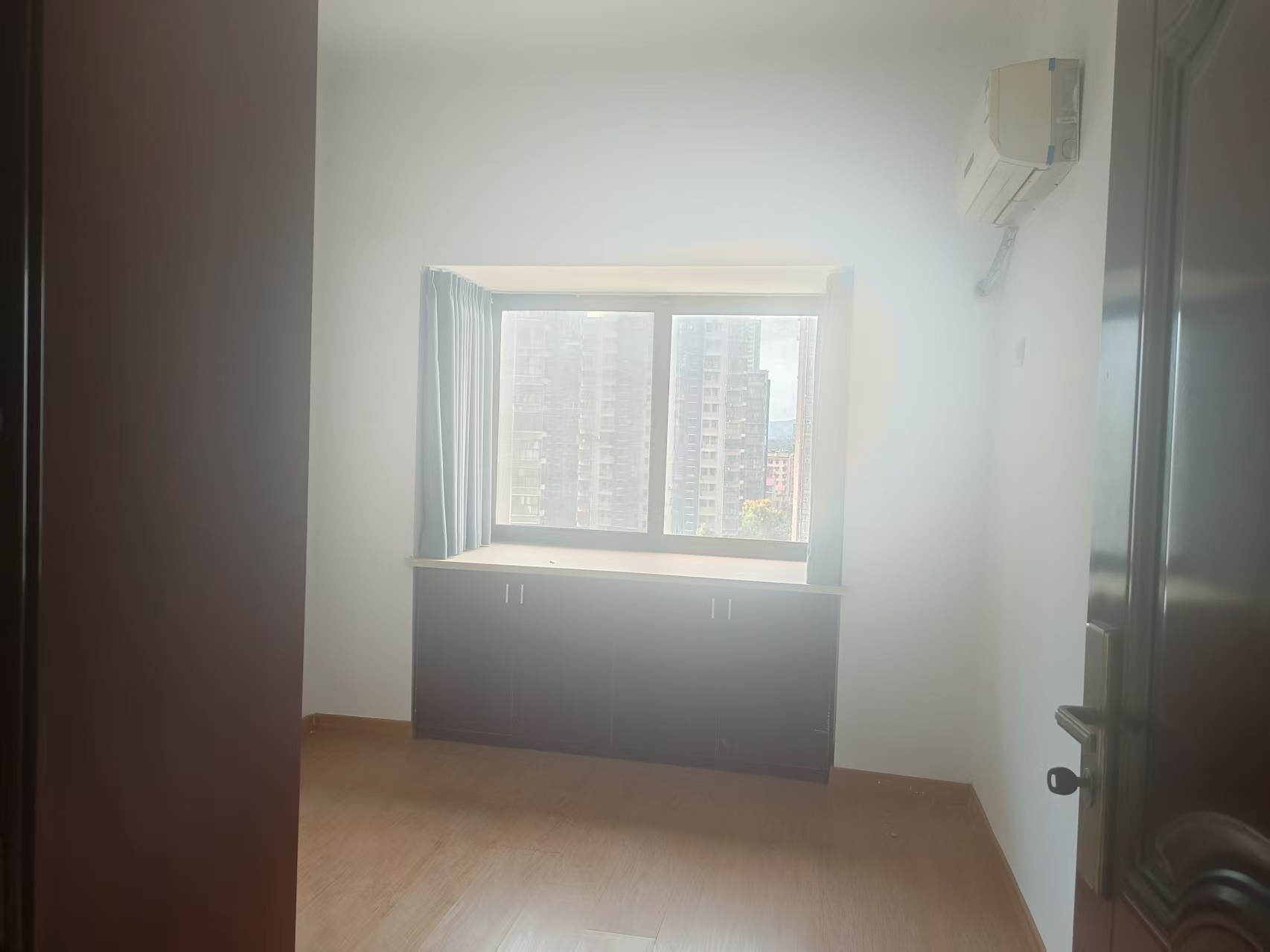 世纪嘉苑 3室2厅2卫 2000.0元/月 世纪嘉苑 3室2厅2卫 2000.0元/月室内图