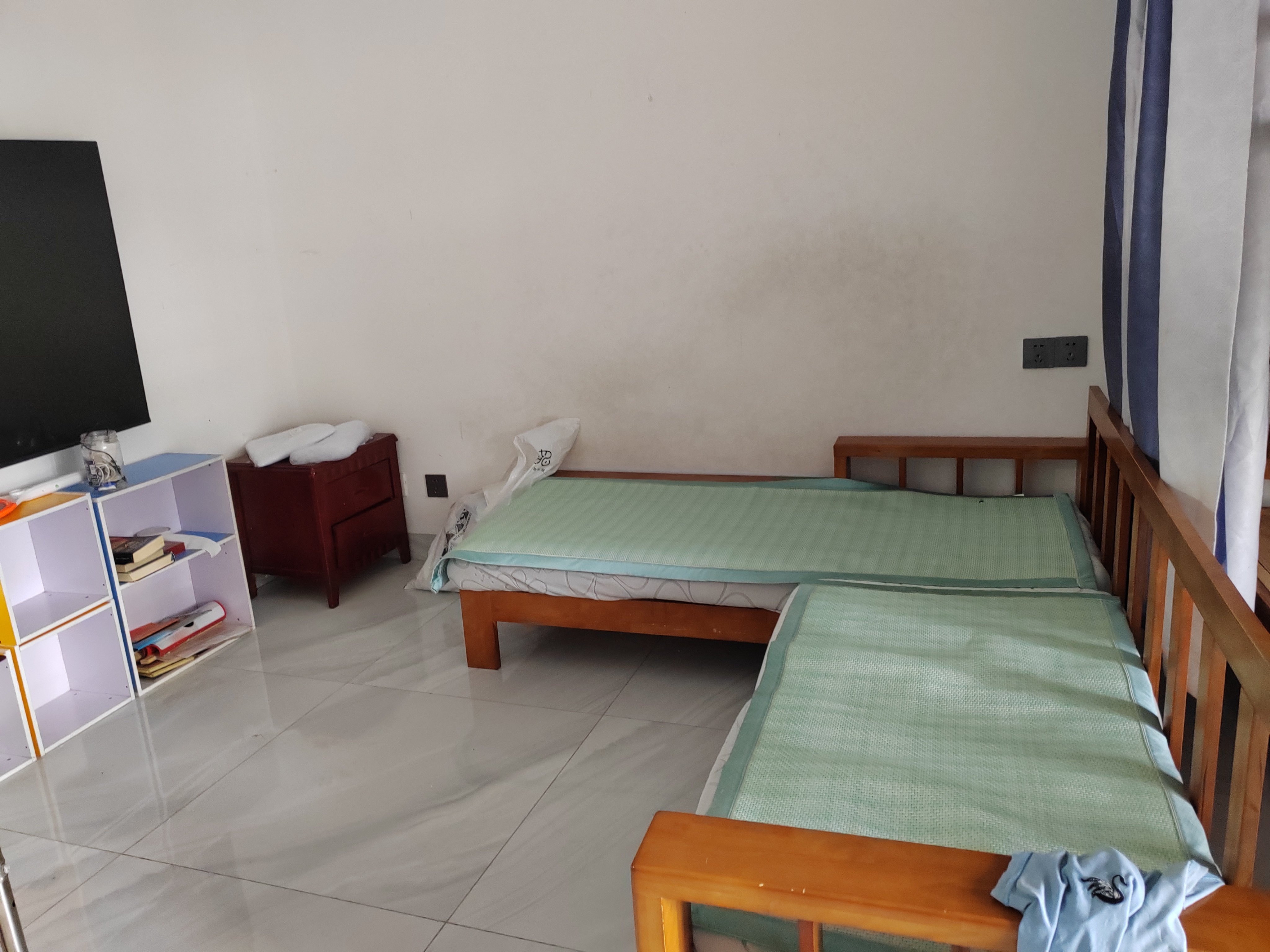 蓝海瑞园 1室1厅1卫 2100.0元/月 蓝海瑞园 1室1厅1卫 2100.0元/月室内图