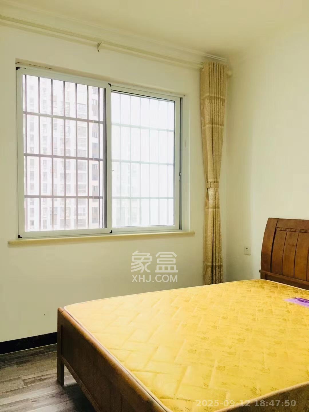 嘉顺苑 1室2厅1卫 2000.0元/月 嘉顺苑 1室2厅1卫 2000.0元/月室内图