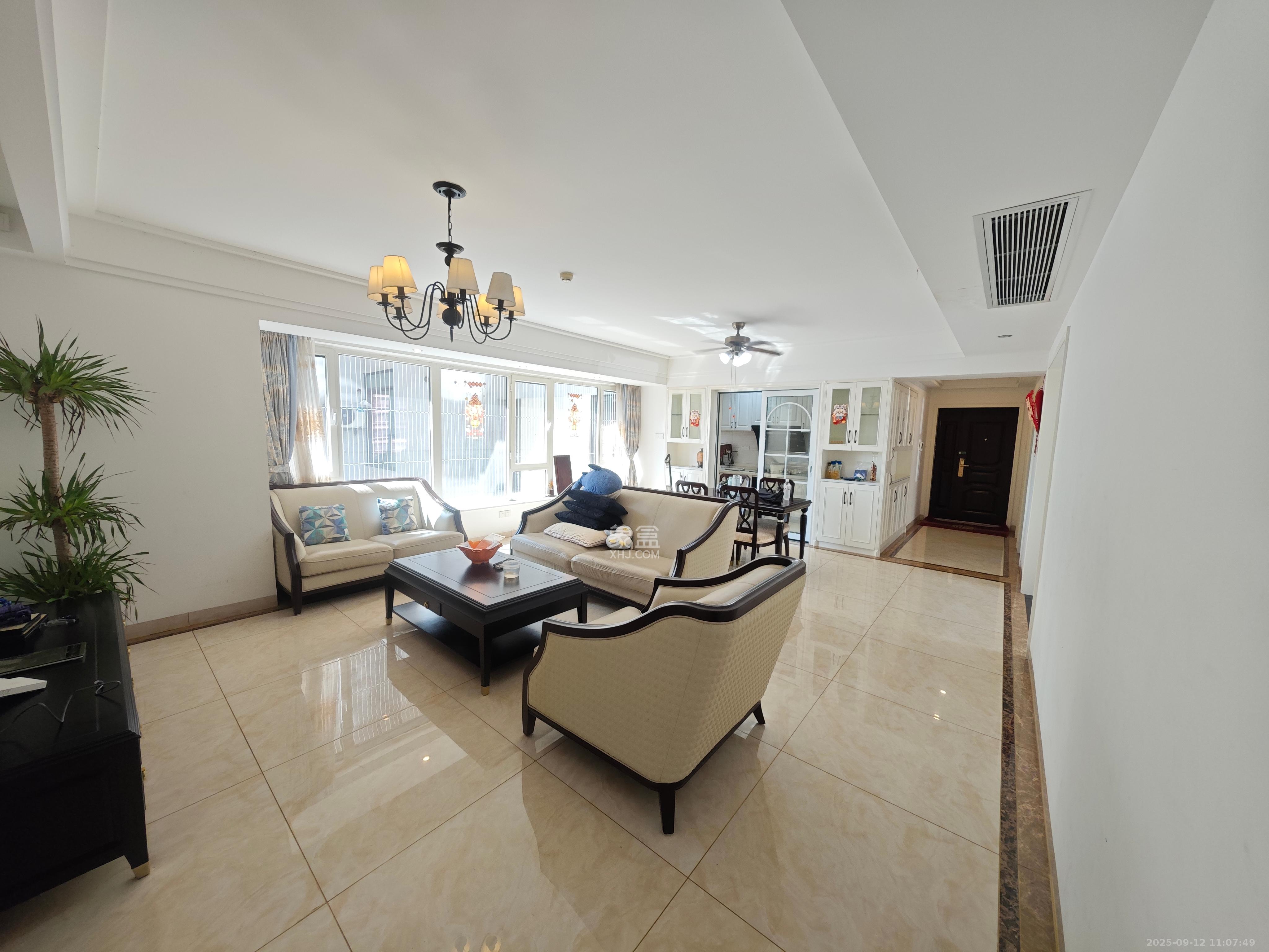 北辰三角洲E3区 4室2厅2卫 5500.0元/月 北辰三角洲E3区 4室2厅2卫 5500.0元/月室内图