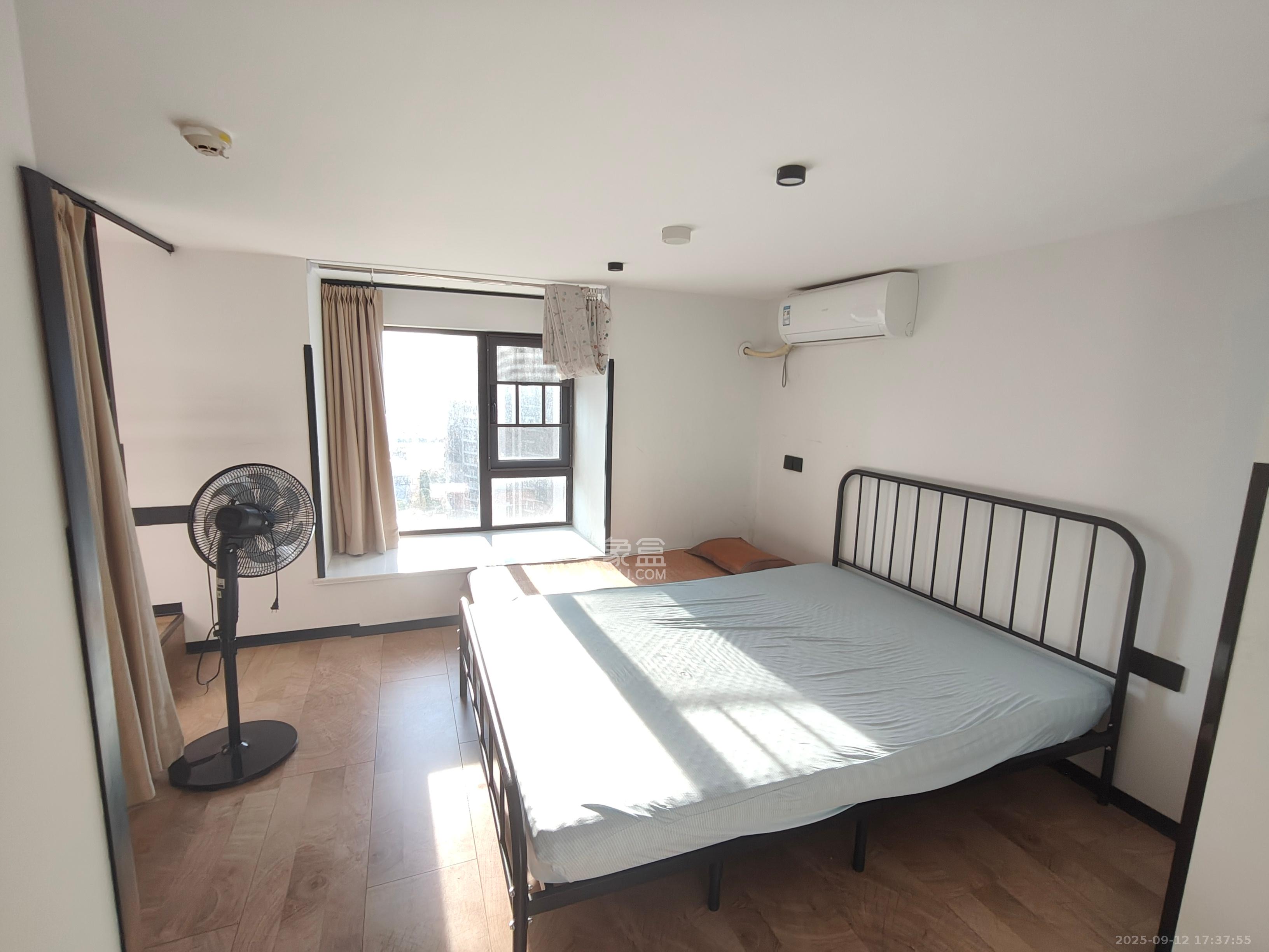 万科金色梦想A区 2室1厅1卫 2600.0元/月 万科金色梦想A区 2室1厅1卫 2600.0元/月室内图