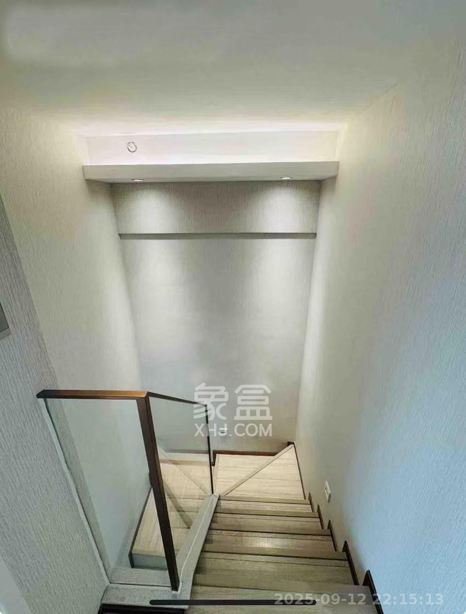 华远华时代  3室1厅1卫    3500.0元/月室内图