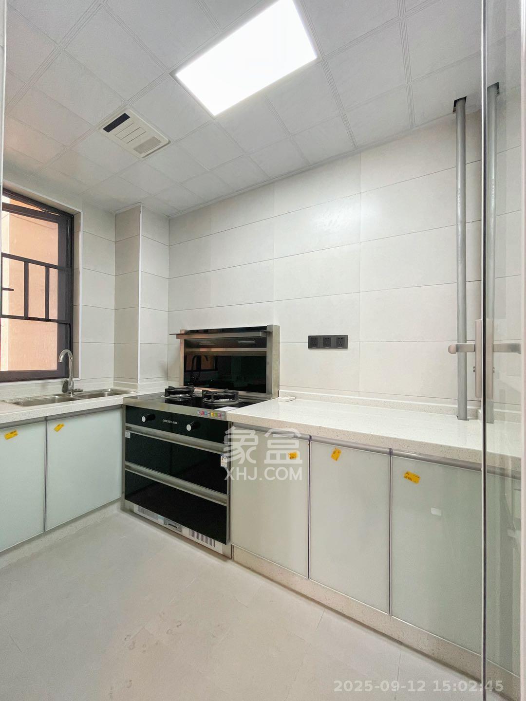 梅溪湖合能璞丽 3室2厅1卫 2600.0元/月 梅溪湖合能璞丽 3室2厅1卫 2600.0元/月室内图