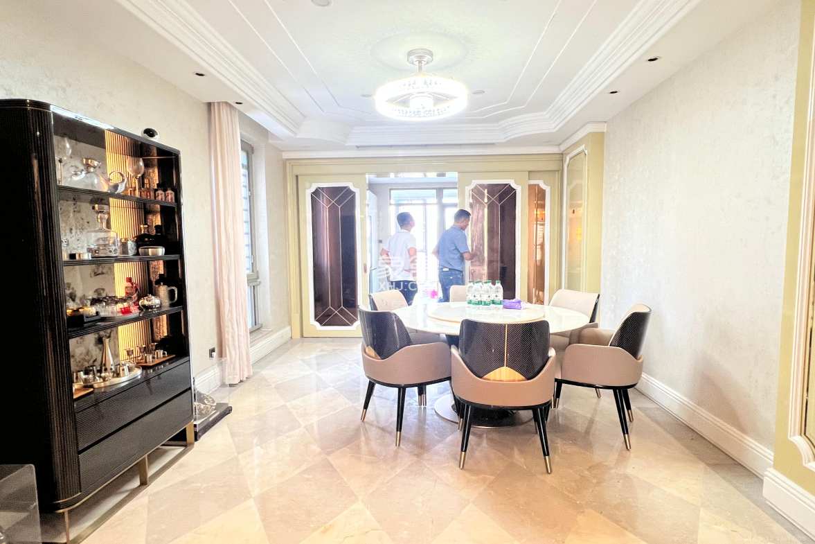 梅溪湖金茂府(金茂广场)(金茂览秀城) 5室2厅4卫 19000.0元/月 梅溪湖金茂府(金茂广场)(金茂览秀城) 5室2厅4卫 19000.0元/月室内图