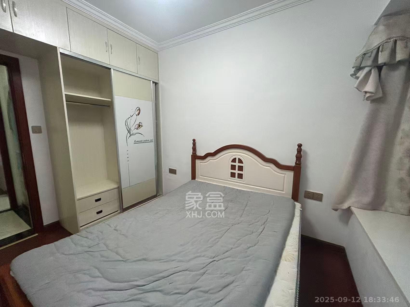 好莱城（弘德西街）  4室2厅2卫    3000.0元/月室内图