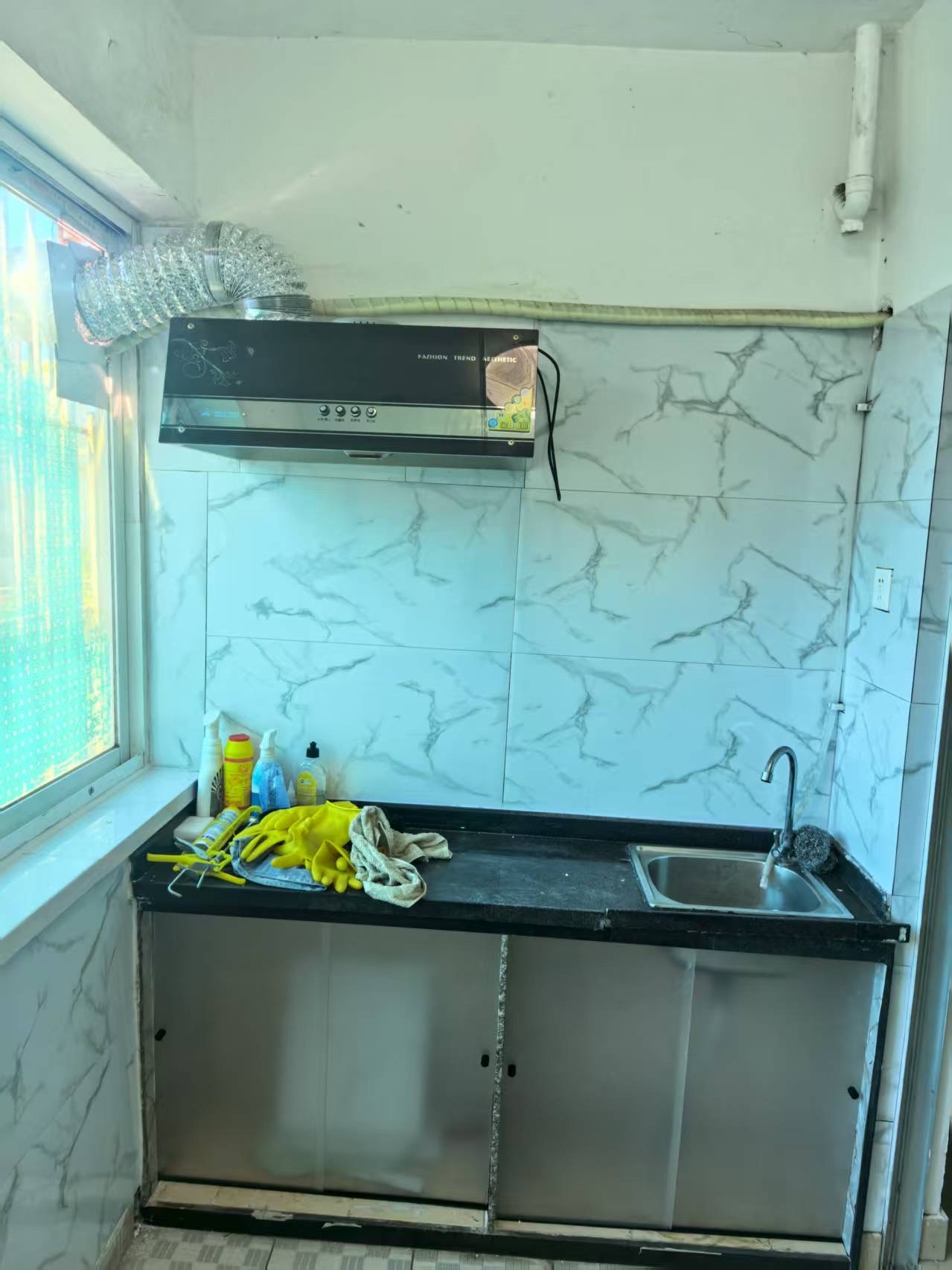 松雷大厦 1室1厅1卫 900.0元/月 松雷大厦 1室1厅1卫 900.0元/月室内图