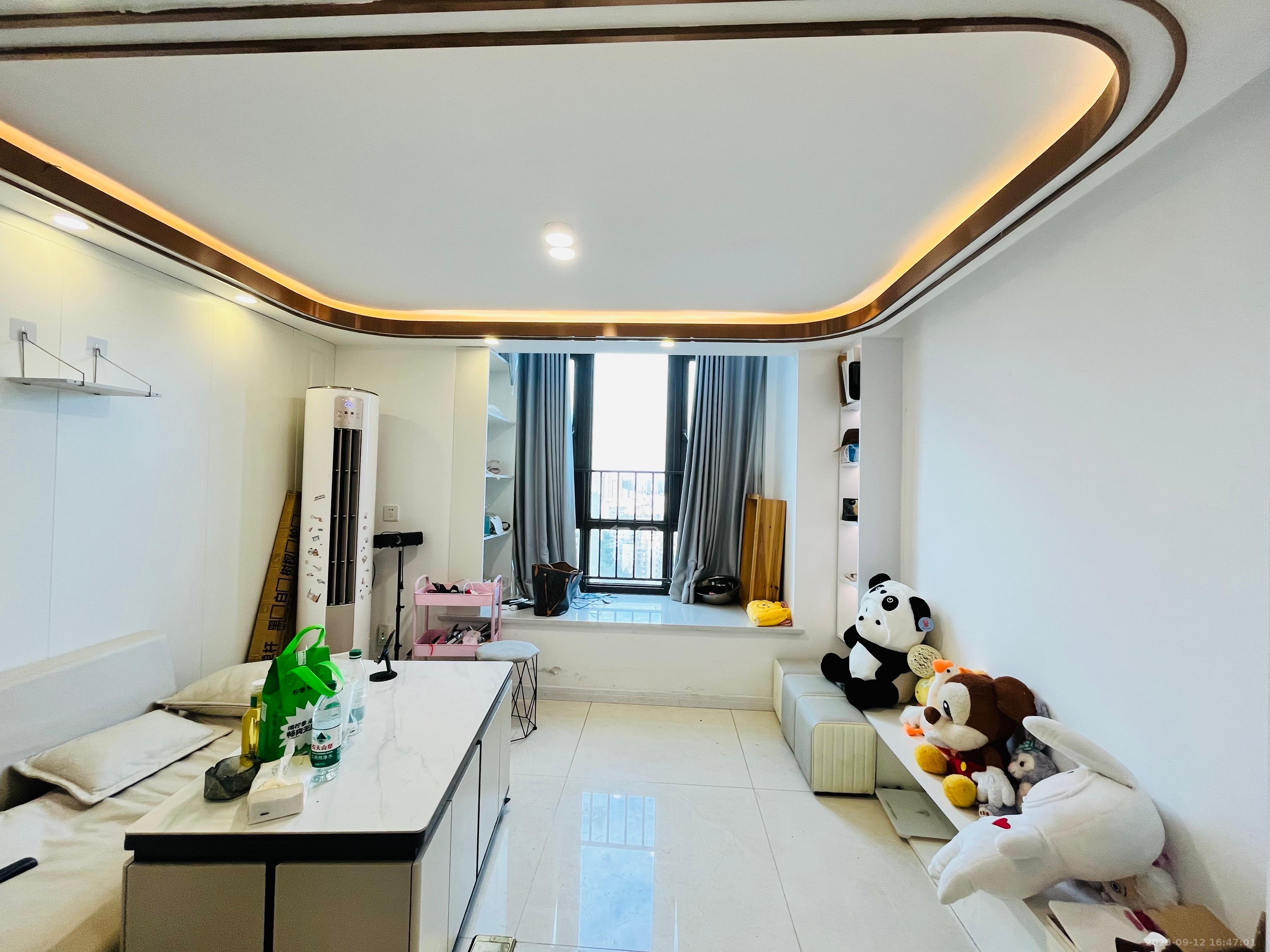 弘阳时光里  2室2厅1卫   2000.00元/月