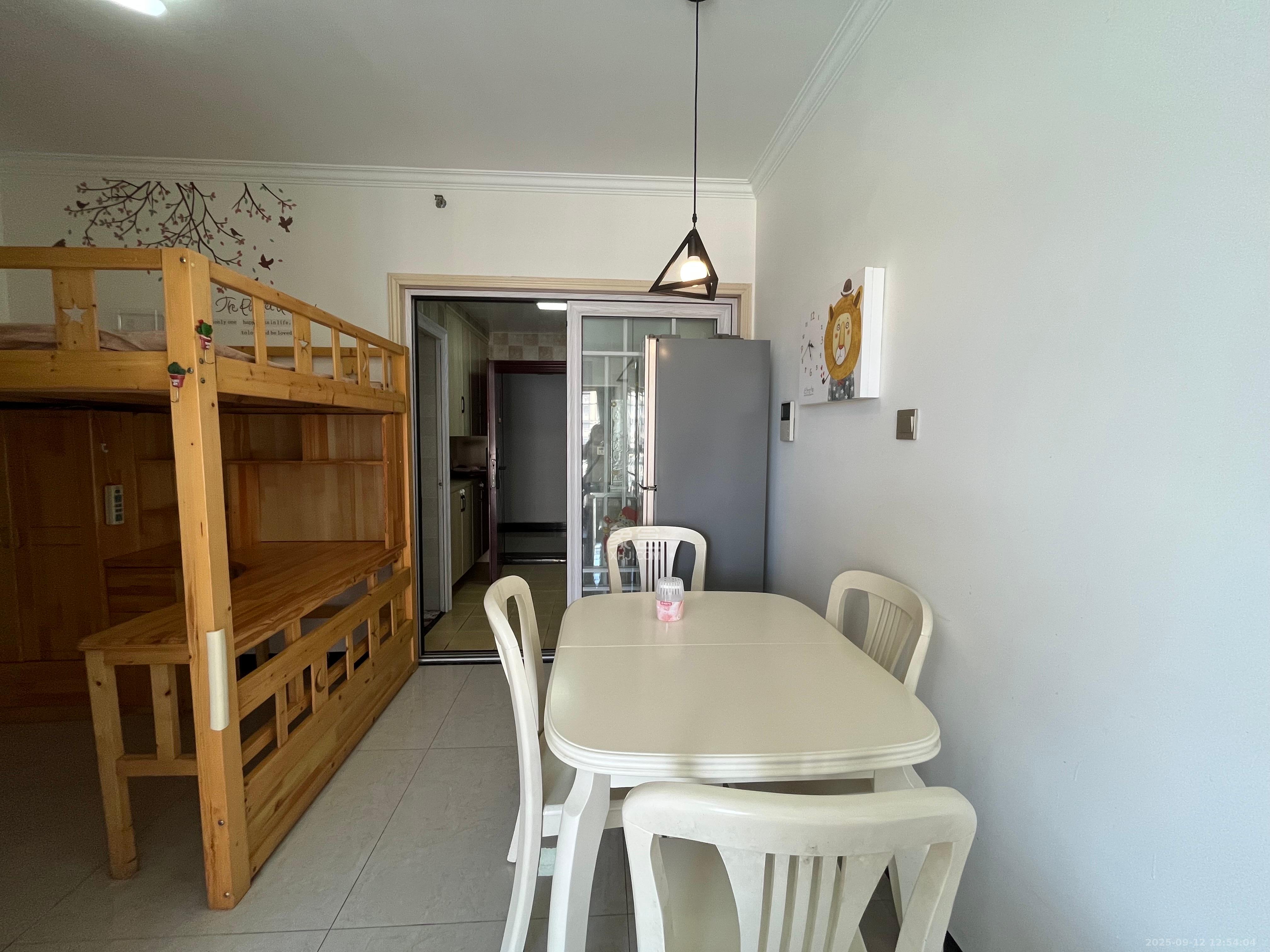 时代星空 1室1厅1卫 1300.0元/月 时代星空 1室1厅1卫 1300.0元/月室内图