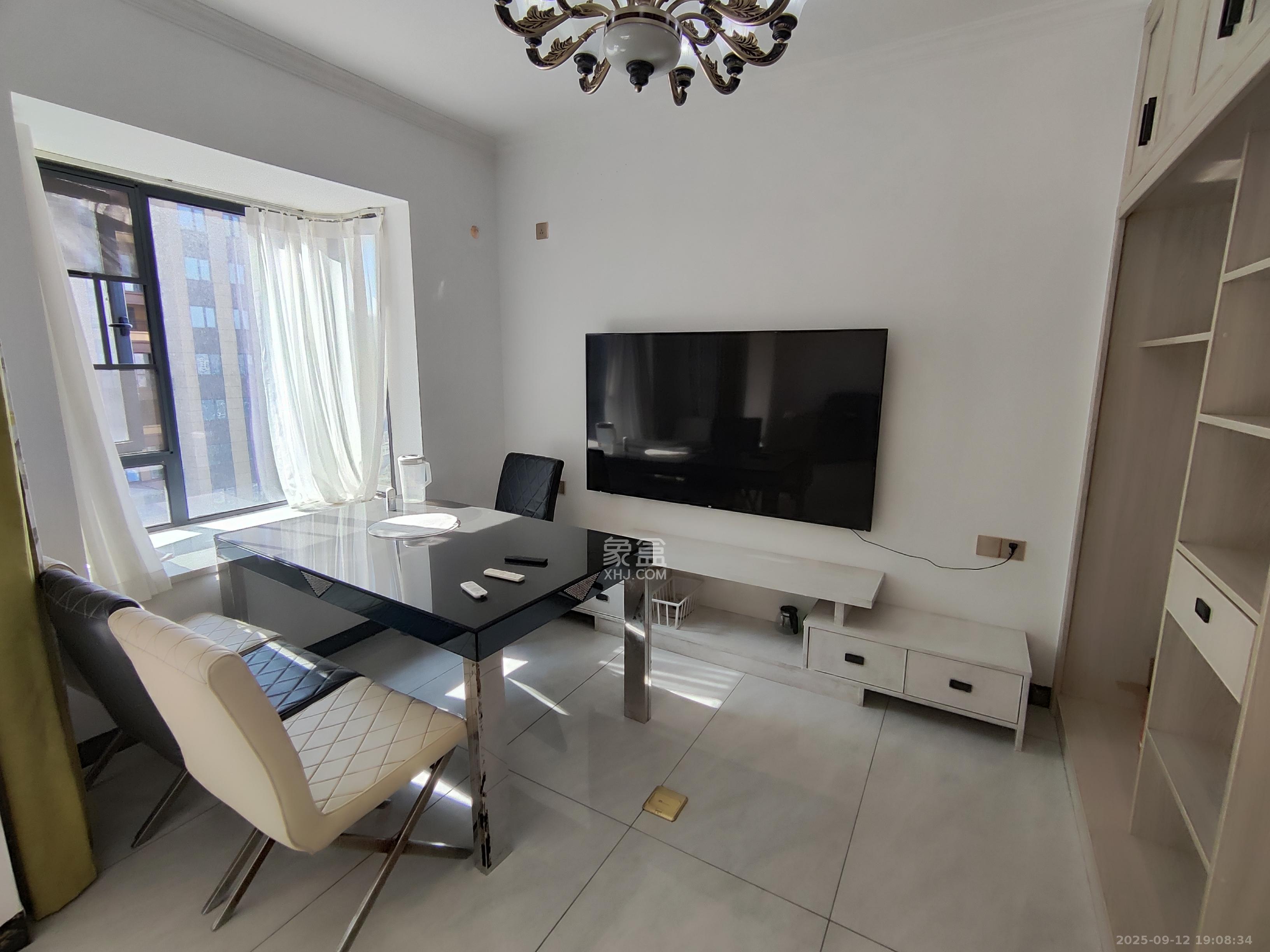 澳海谷山府 4室2厅2卫 2500.0元/月 澳海谷山府 4室2厅2卫 2500.0元/月室内图