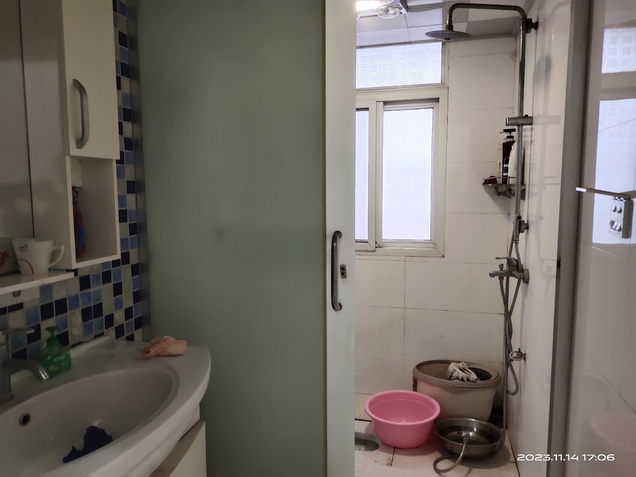 西街印象  3室2厅2卫    1800.0元/月室内图