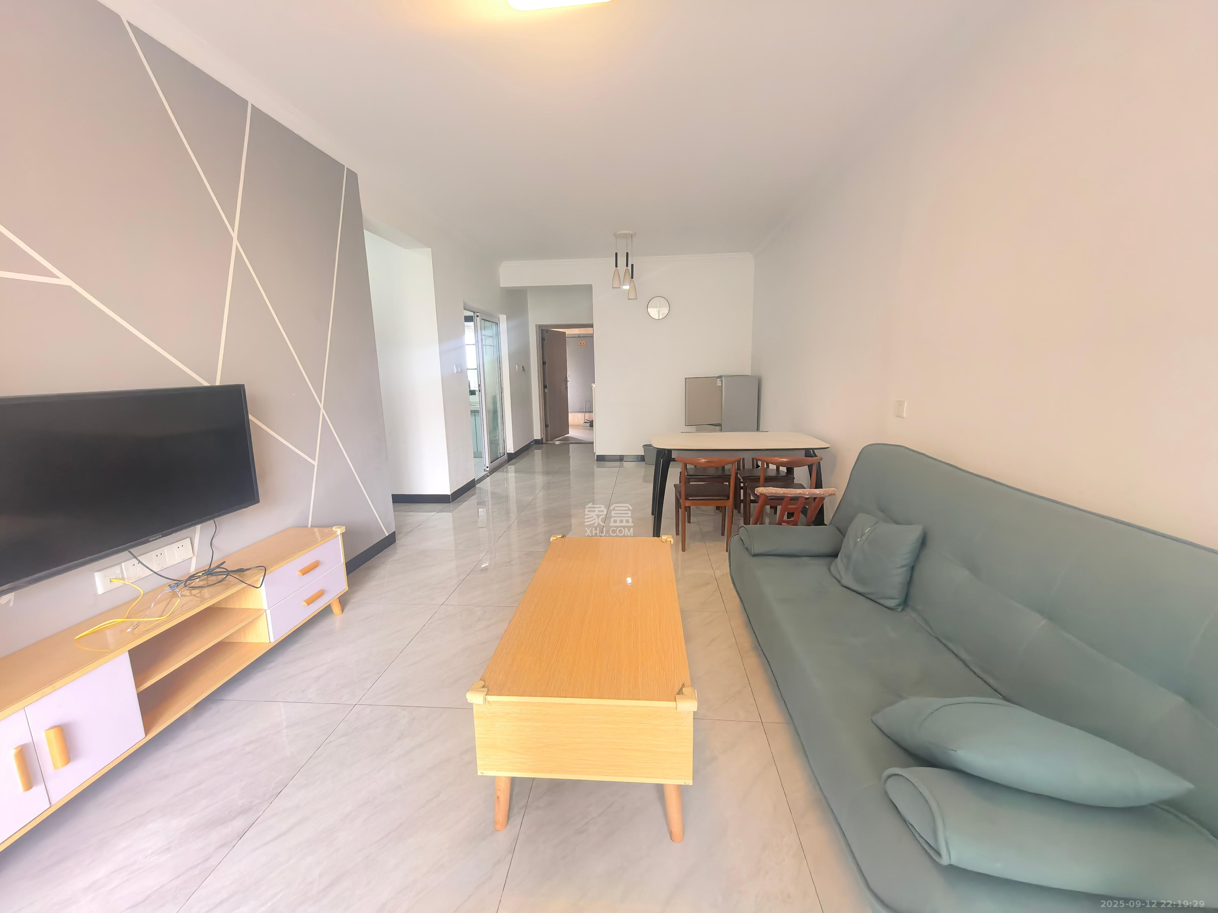 中梁星都荟  3室2厅1卫    2000.0元/月 中梁星都荟  3室2厅1卫    2000.0元/月室内图